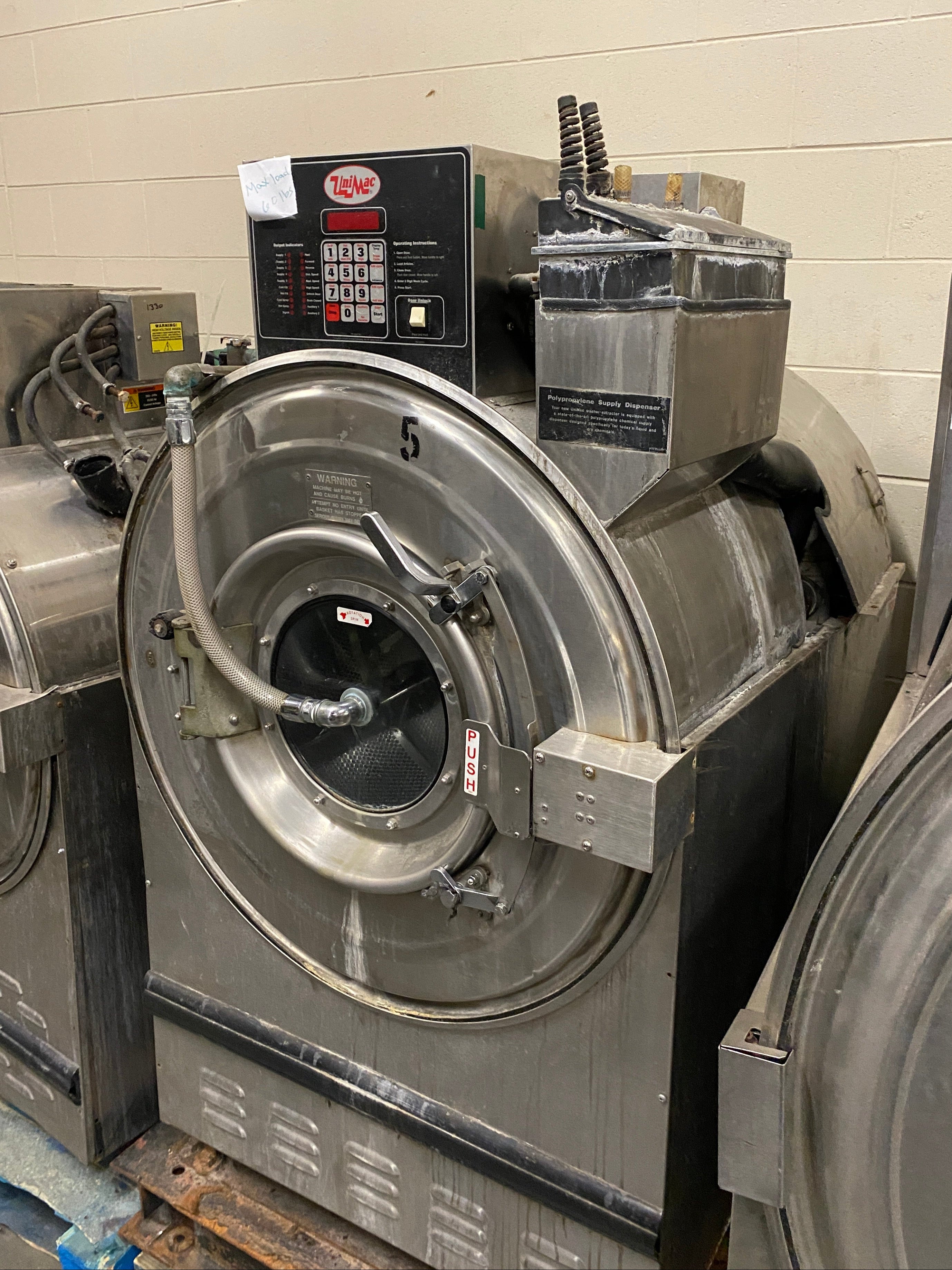 Uni-Mac #UW50PVQUZ Commercial Washer