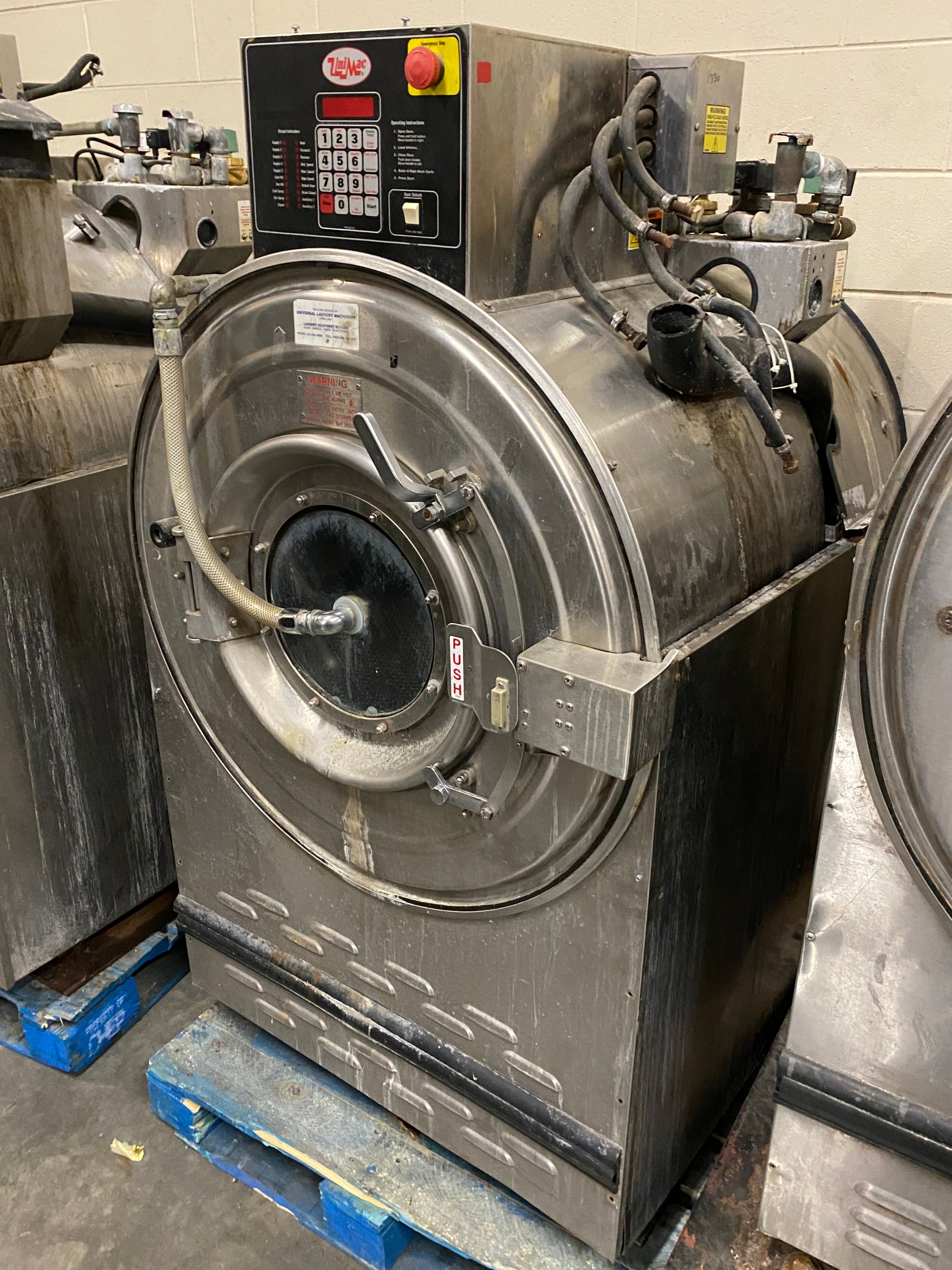Uni-Mac #UW60PVNU50005 Commercial Washer