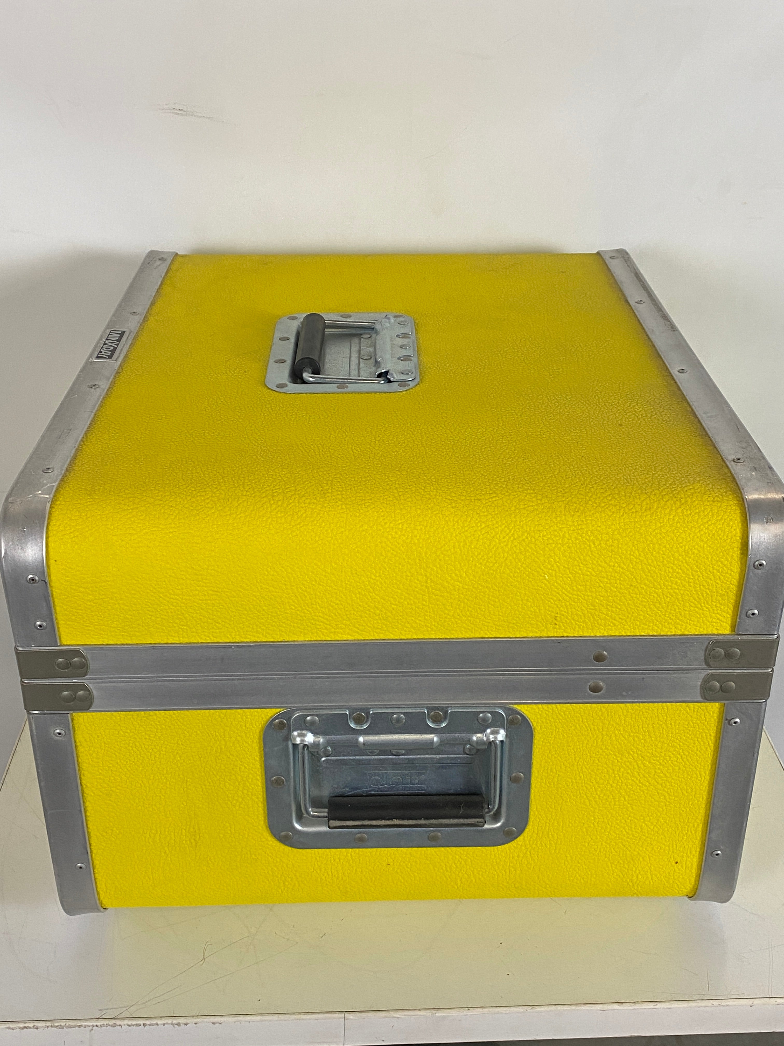 Platt Yellow Guardsman Case 06A-35354