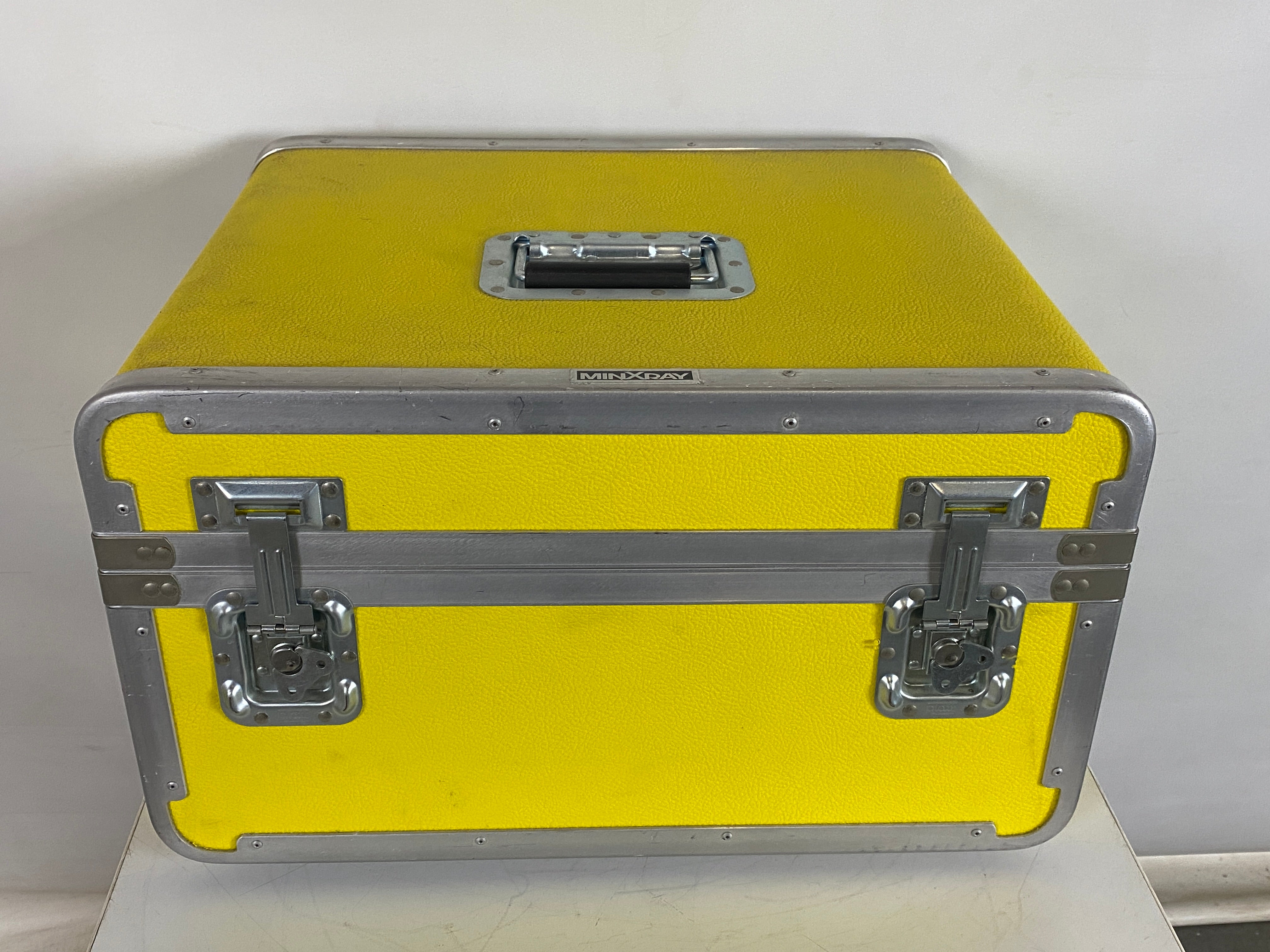 Platt Yellow Guardsman Case 06A-35354