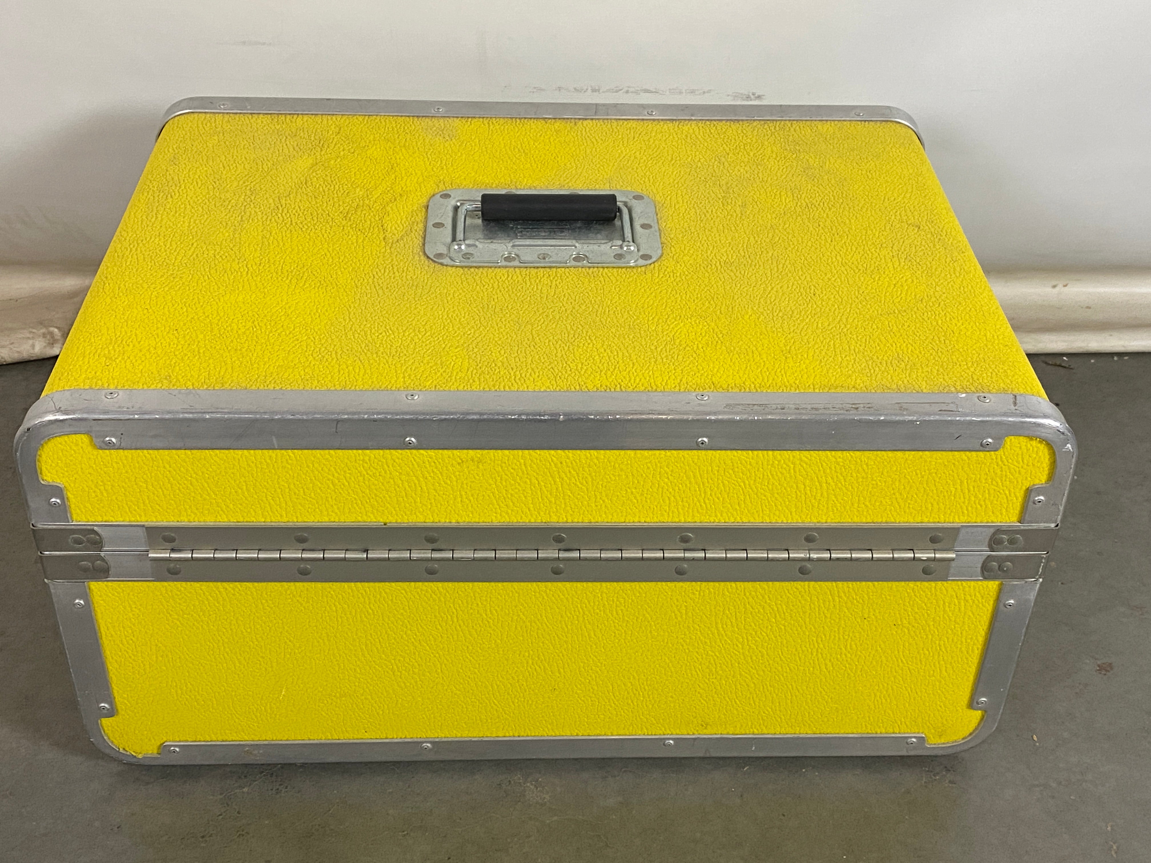 Platt Yellow Guardsman Case 00A-19524