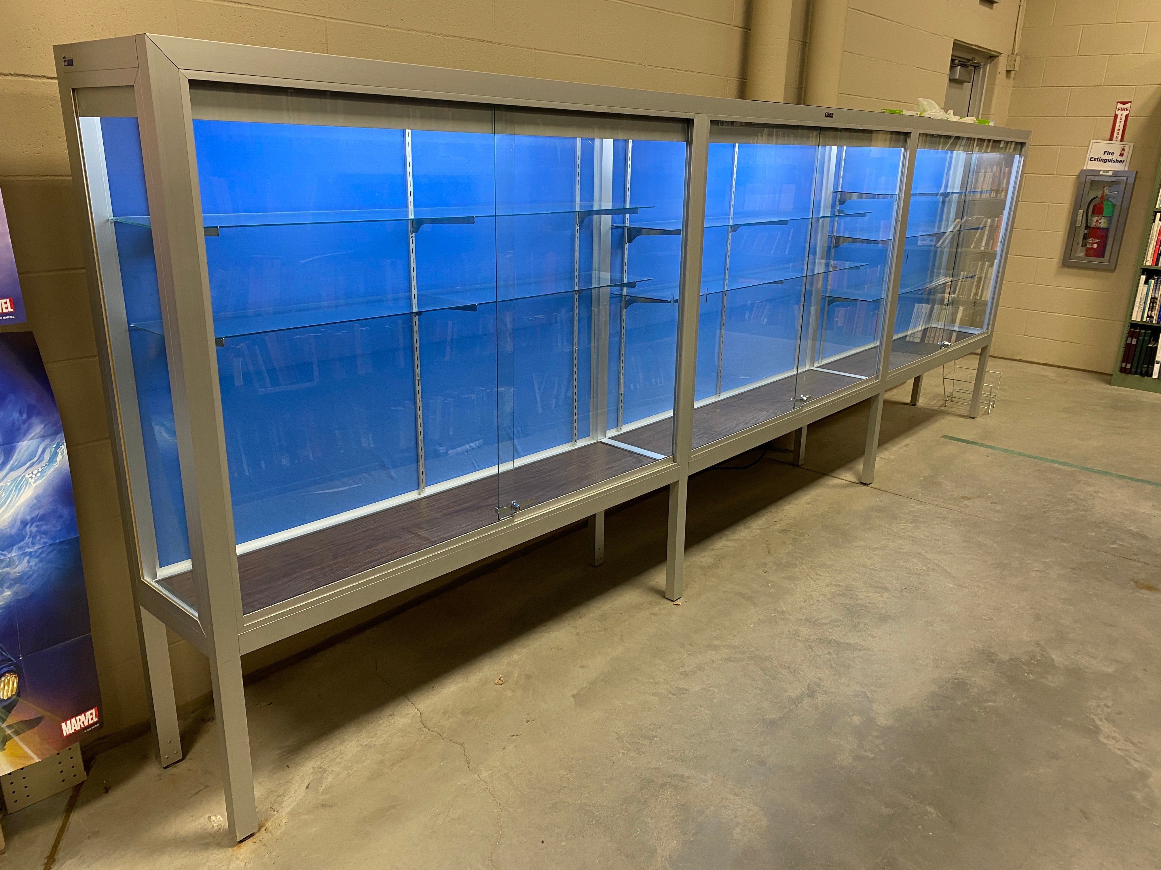 MBI Claridge Glass Lit Display Case