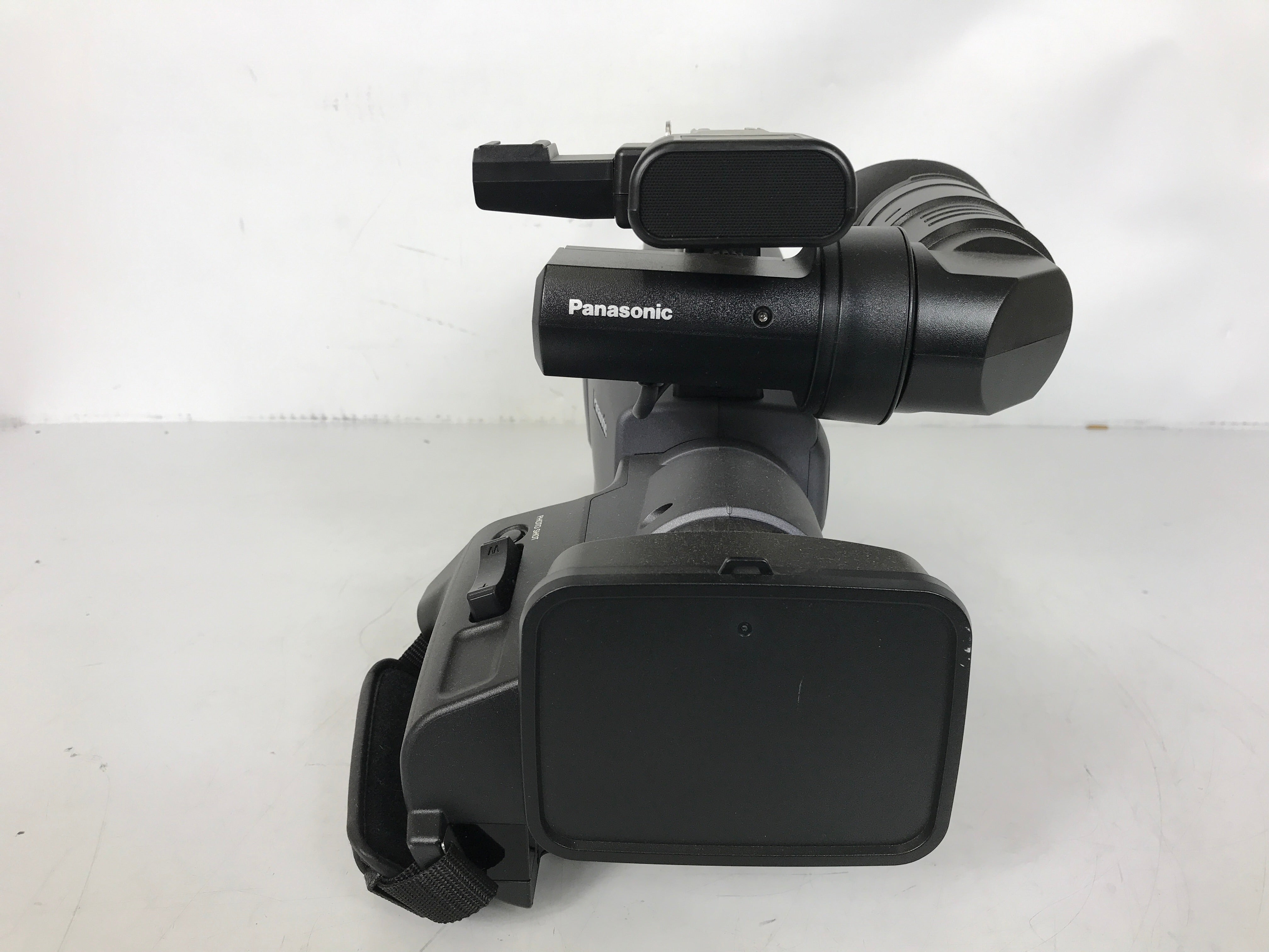 Panasonic AG-HMC70P Shoulder Mounted PAL Camcorder