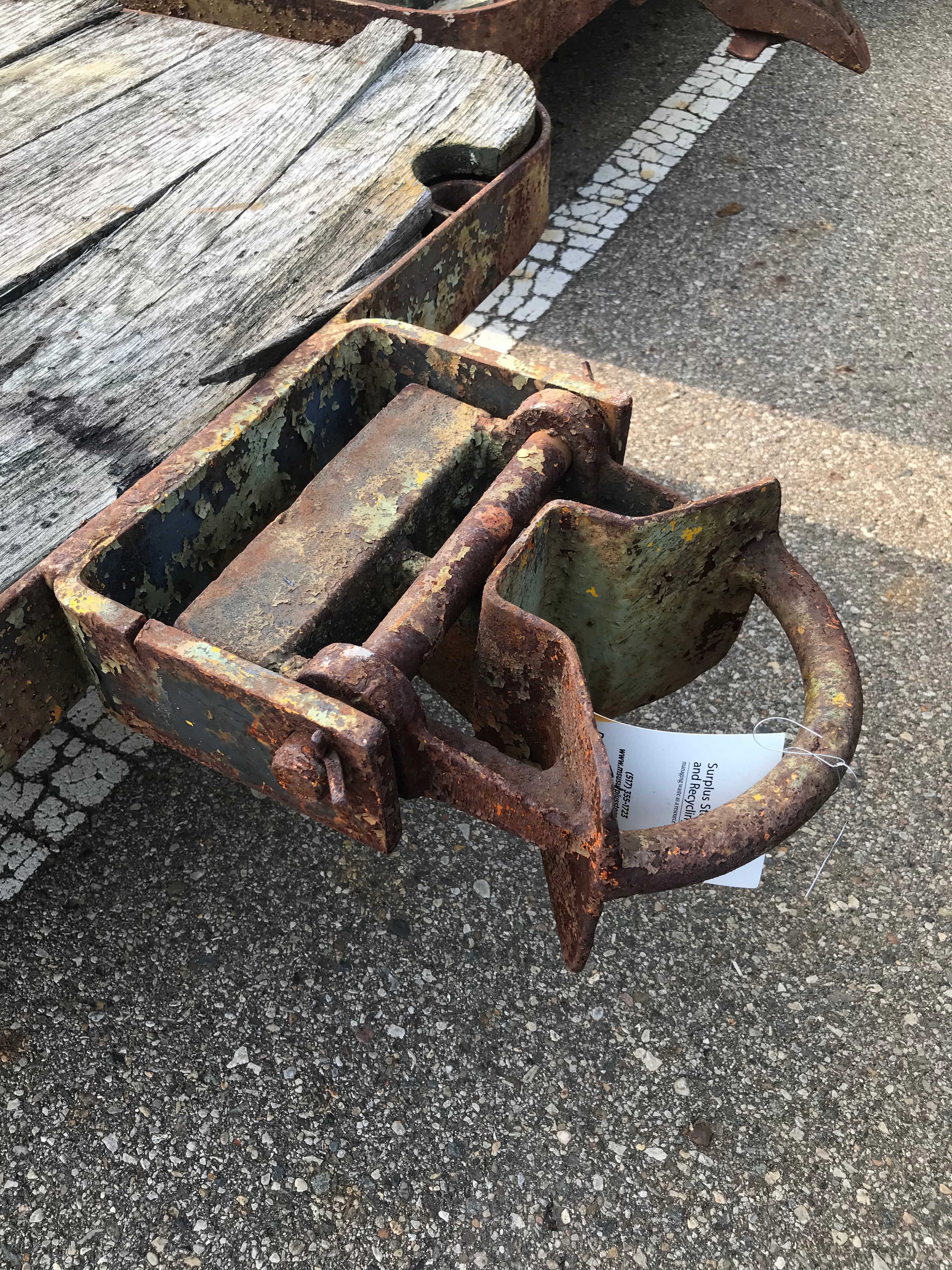 Metal Heavy Duty Push Cart *Missing Handle*