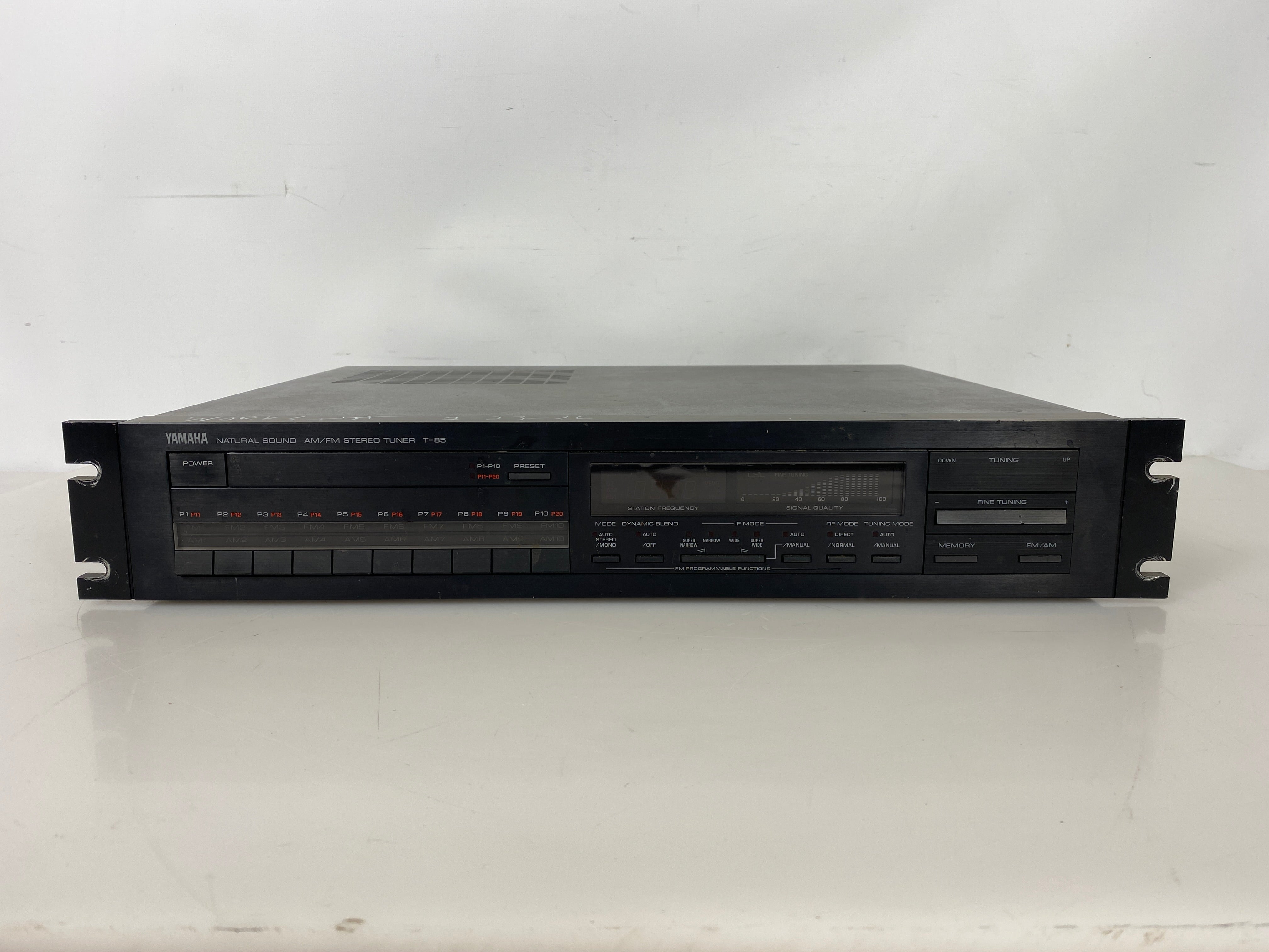 Yamaha T-85 AM/FM Stereo Tuner