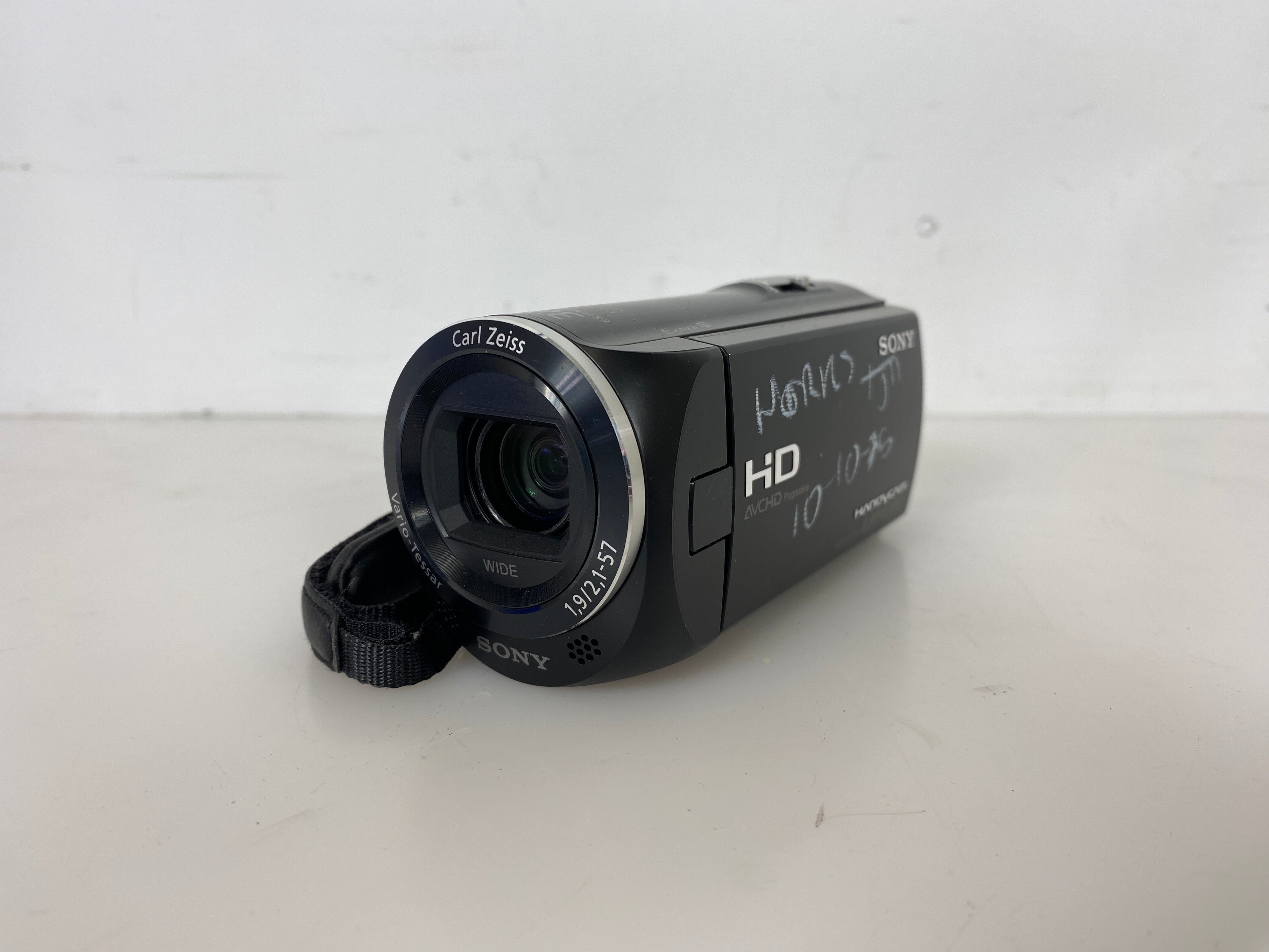 Sony Handcam HDR-CX220