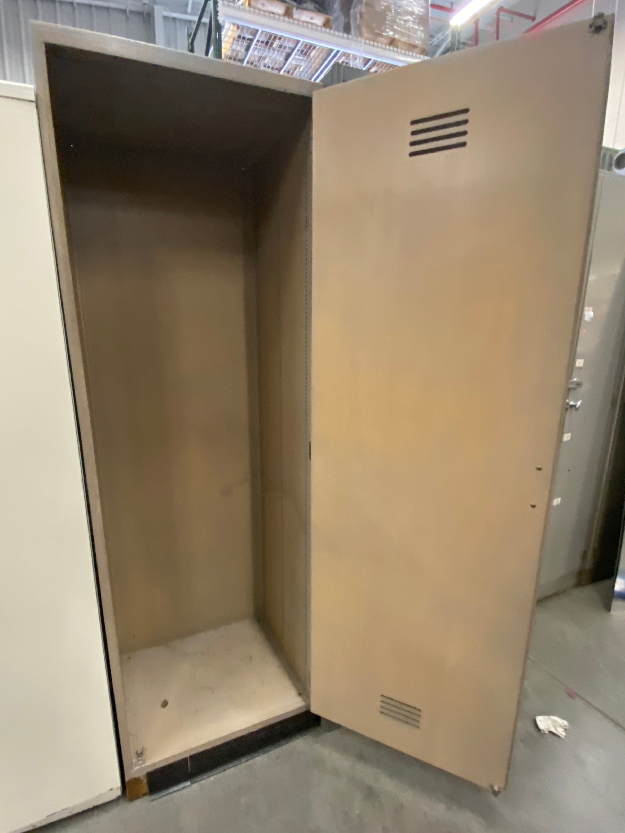 Brown 1 Door Cabinet
