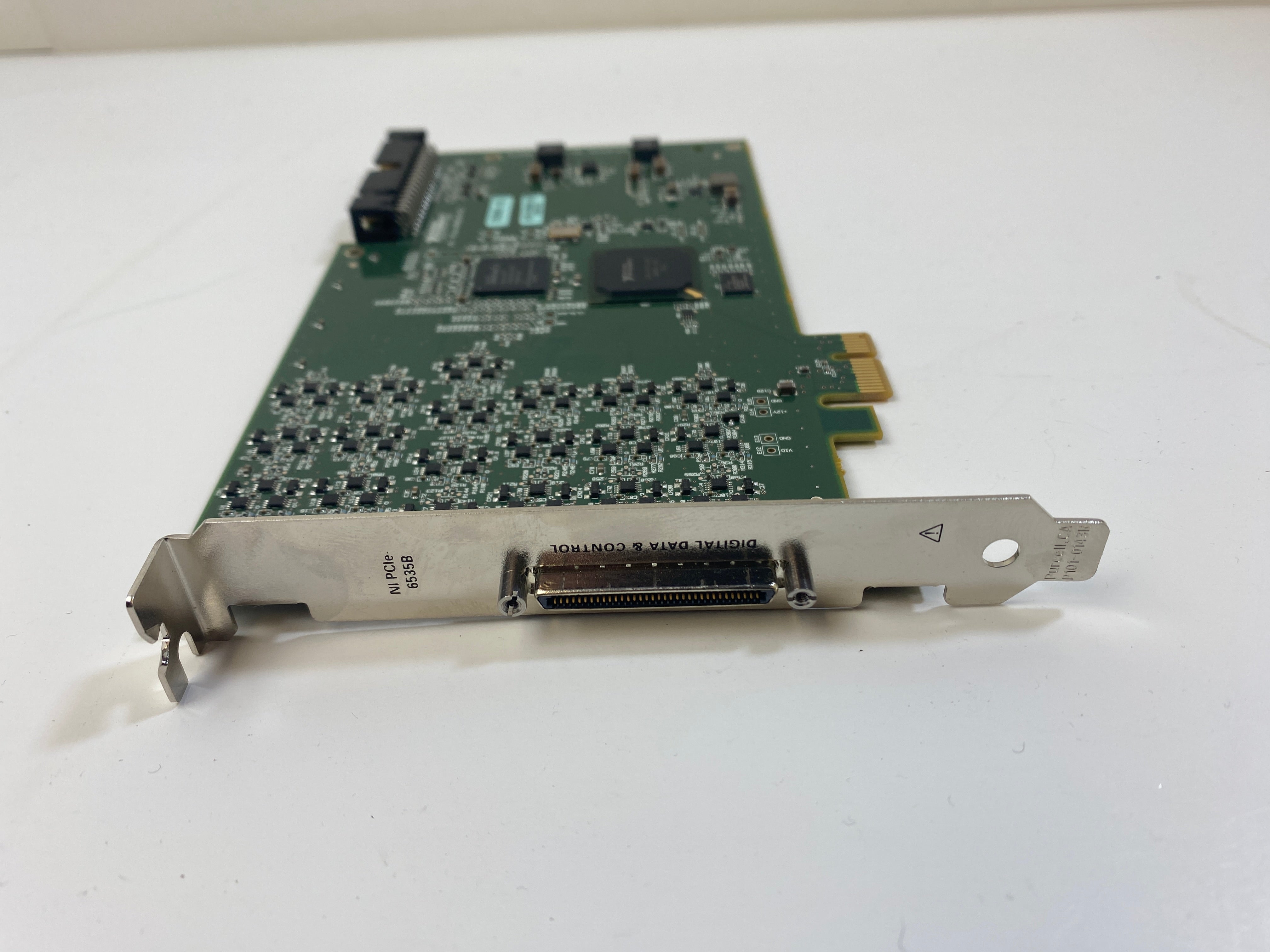National Instruments Digital Data and Control Card PCIe NI-6535B
