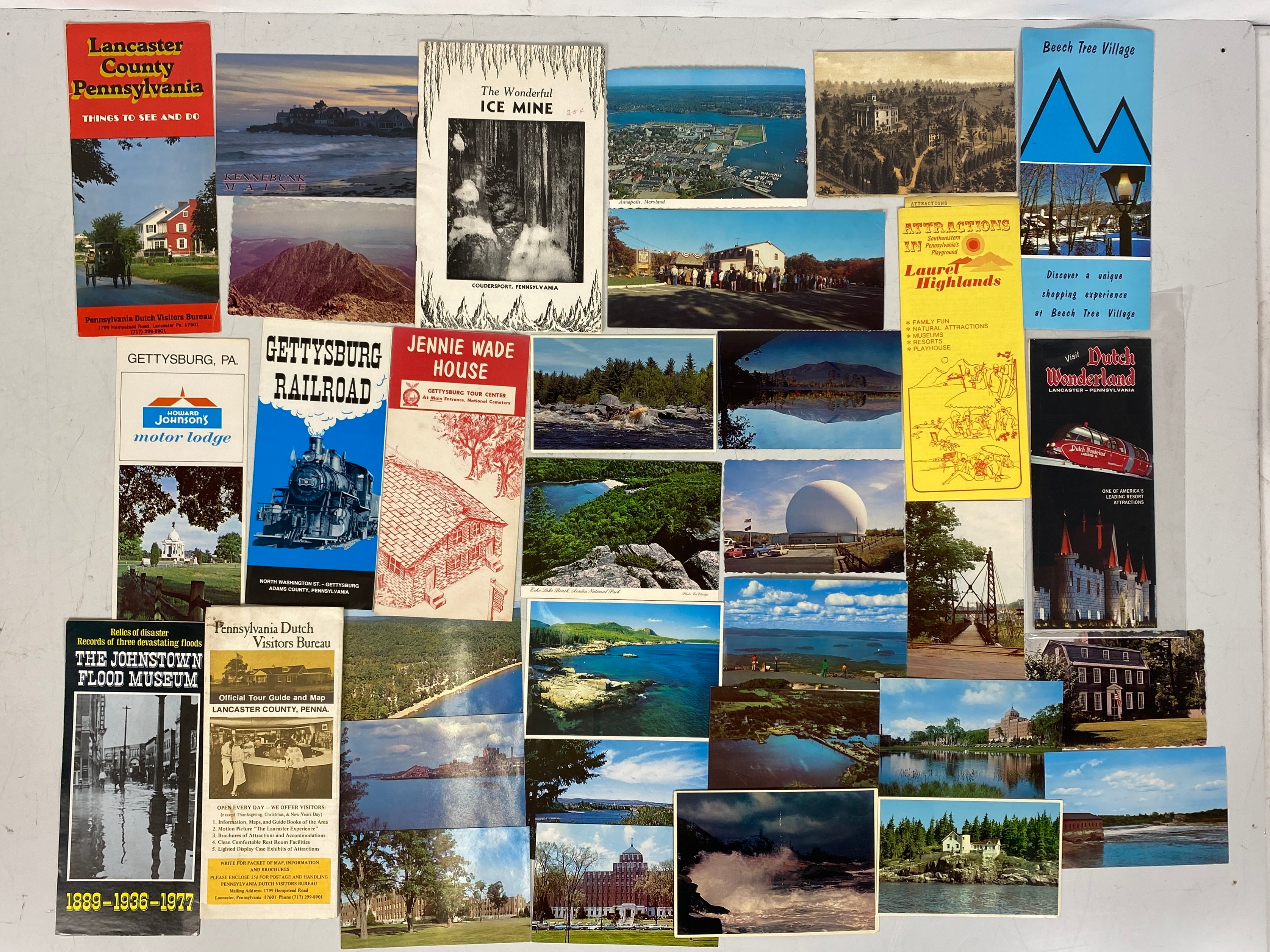 Northeast States Travel Ephemera Lot (Maps, Postcards, Brochures)