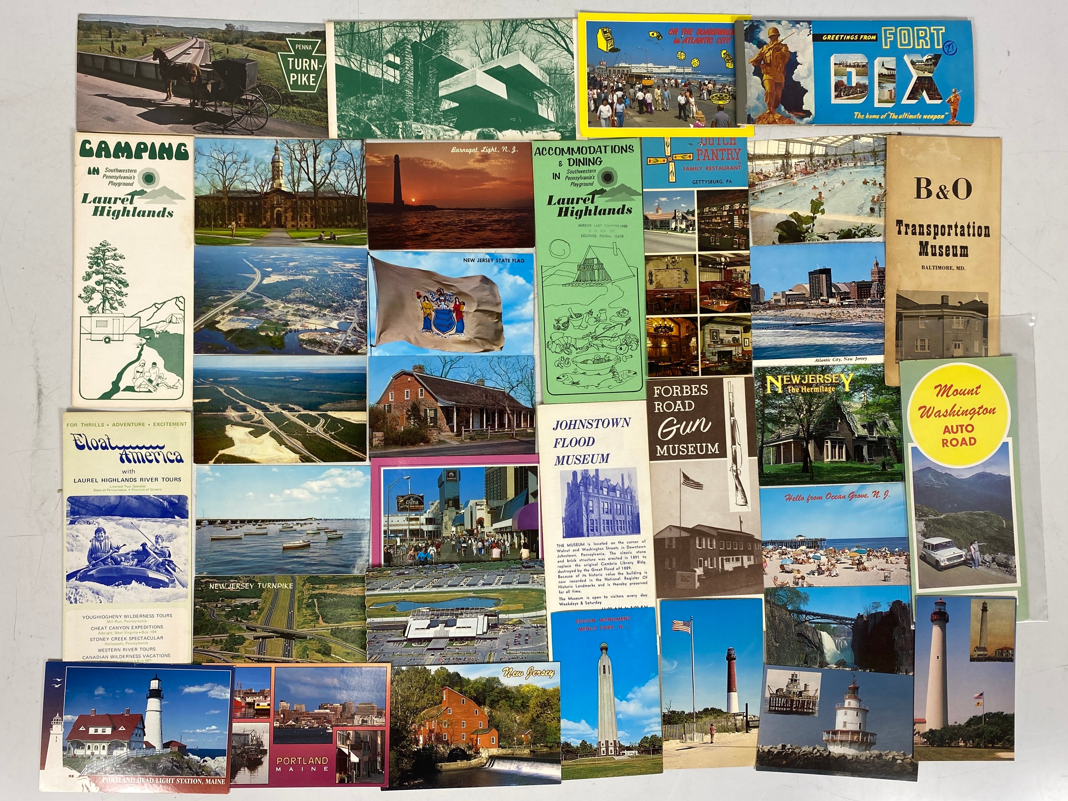 Northeast States Travel Ephemera Lot (Maps, Postcards, Brochures)