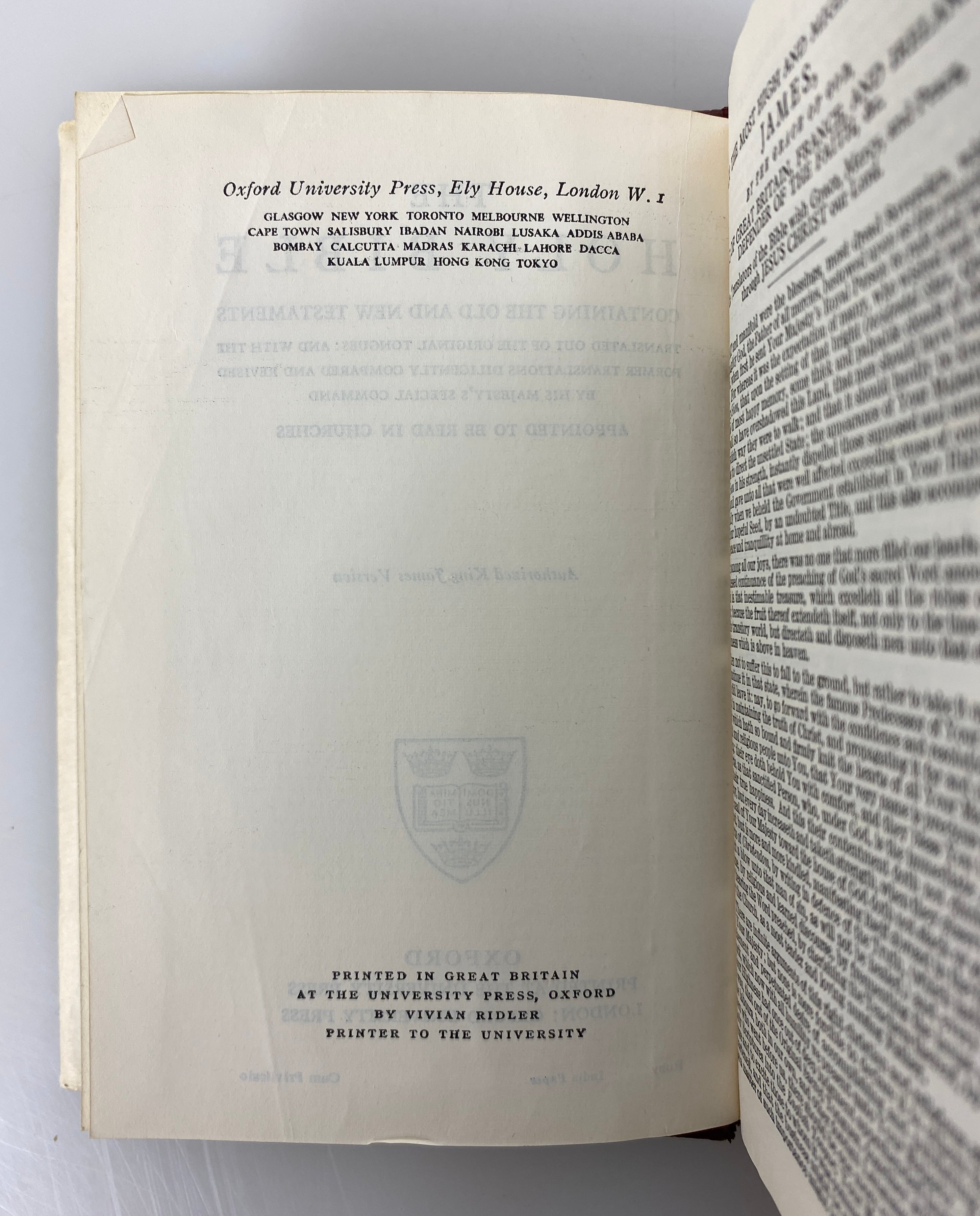 The Holy Bible w Old & New Testaments King James Version Oxford Press HCDJ