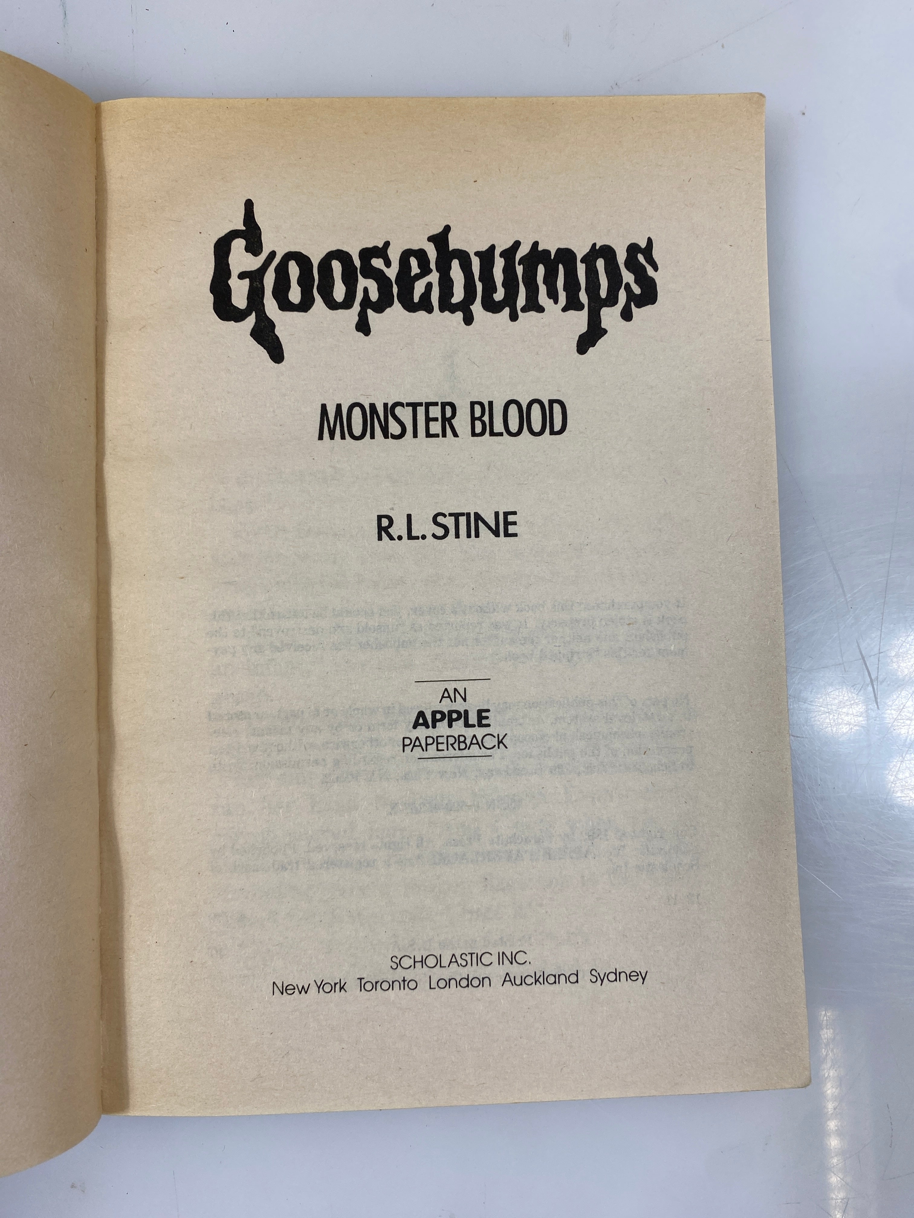 Lot of 23 R.L. Stine Goosebumps 1992-1996 Scholastic SC