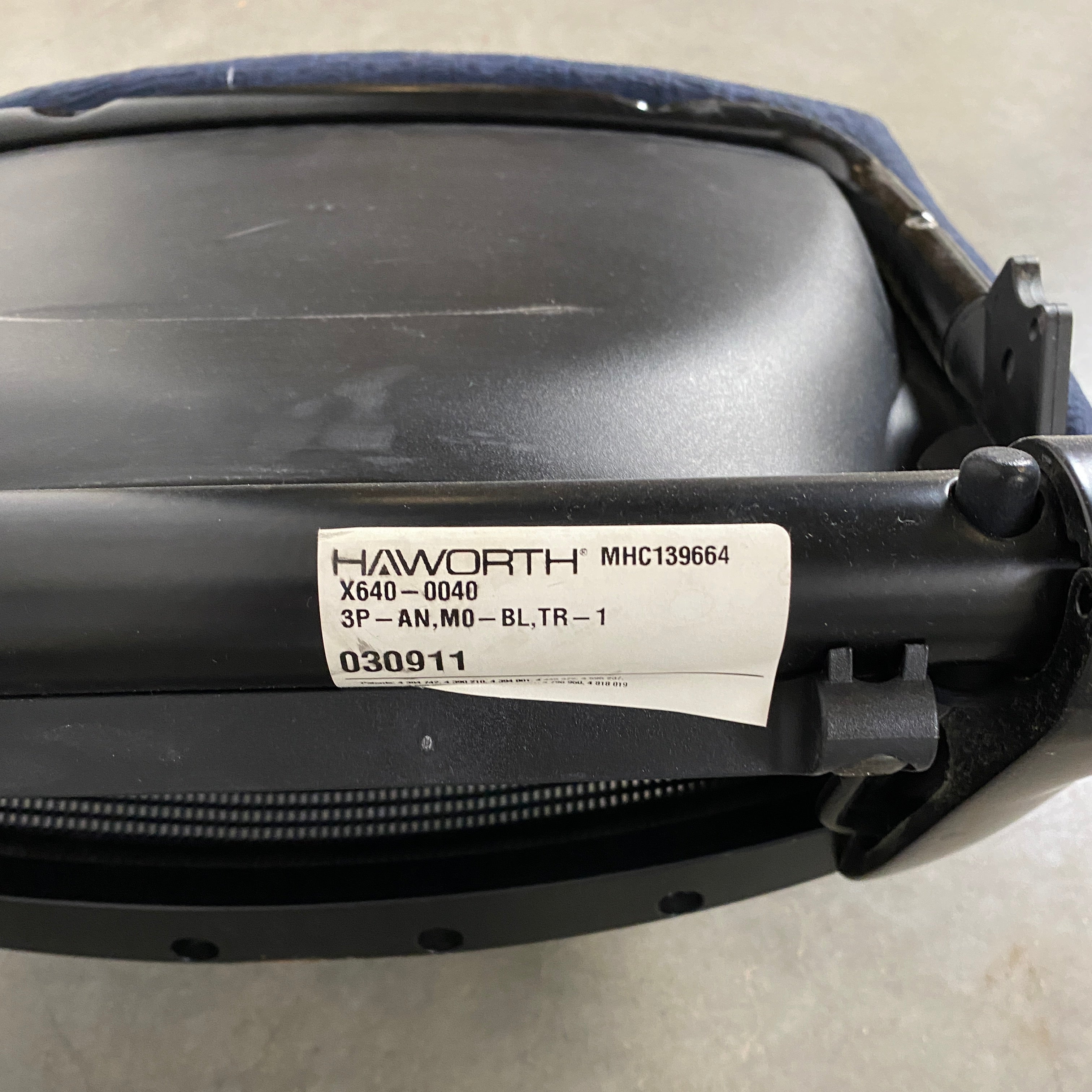 Haworth #030911 Blue Upholstered Foldable Rolling Chair