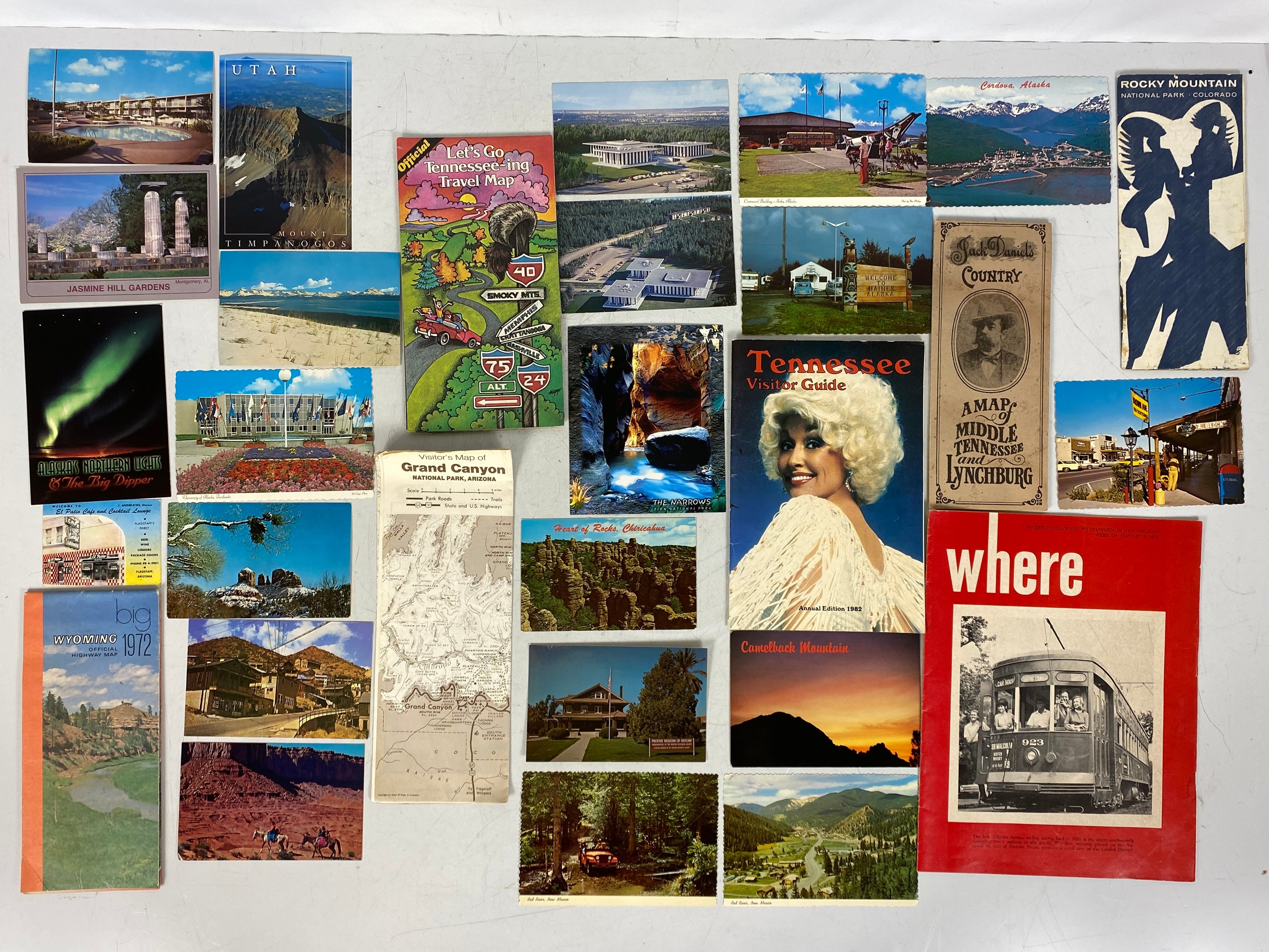 Misc States Travel Ephemera Lot (Maps, Postcards, Brochures)