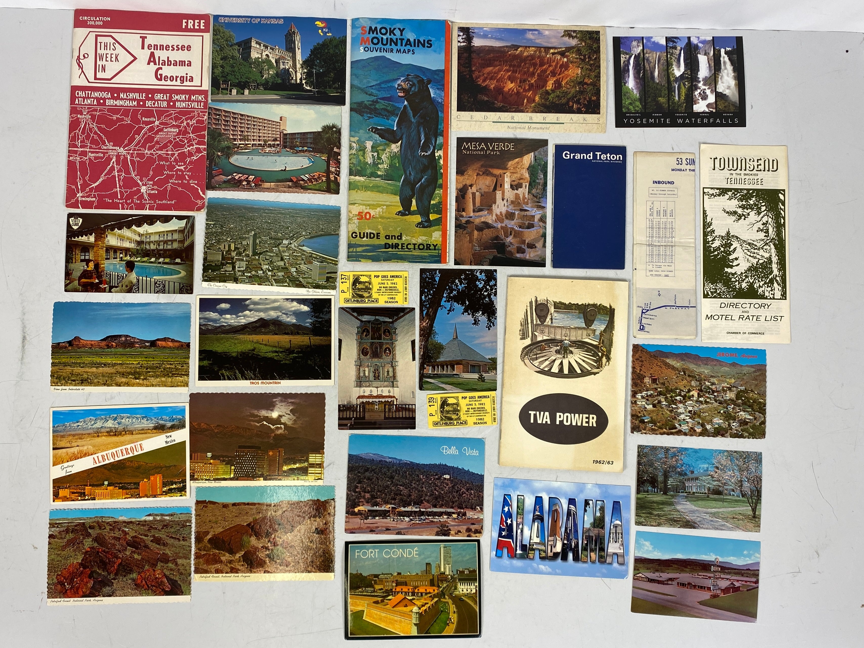 Misc States Travel Ephemera Lot (Maps, Postcards, Brochures)