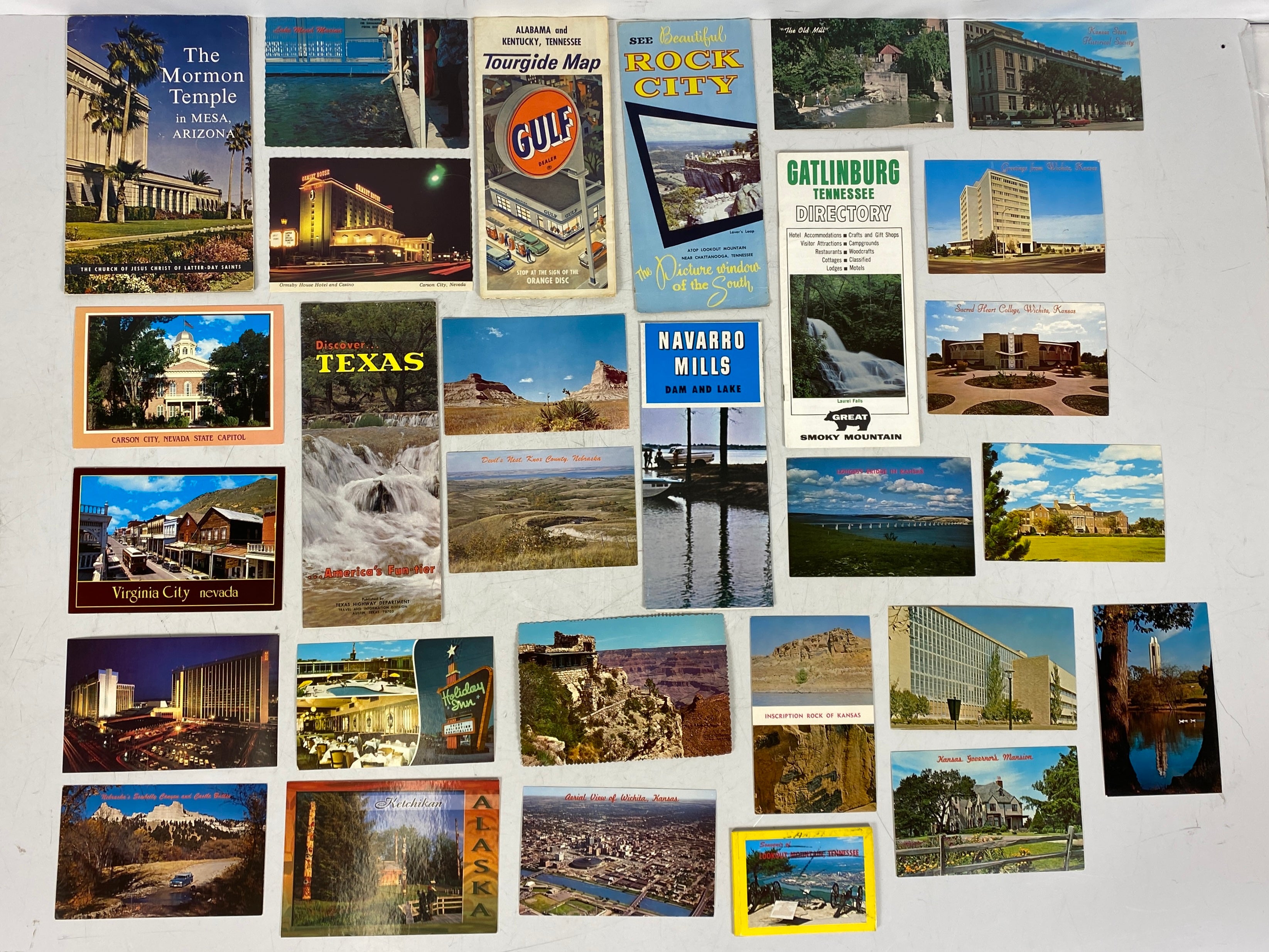 Misc States Travel Ephemera Lot (Maps, Postcards, Brochures)