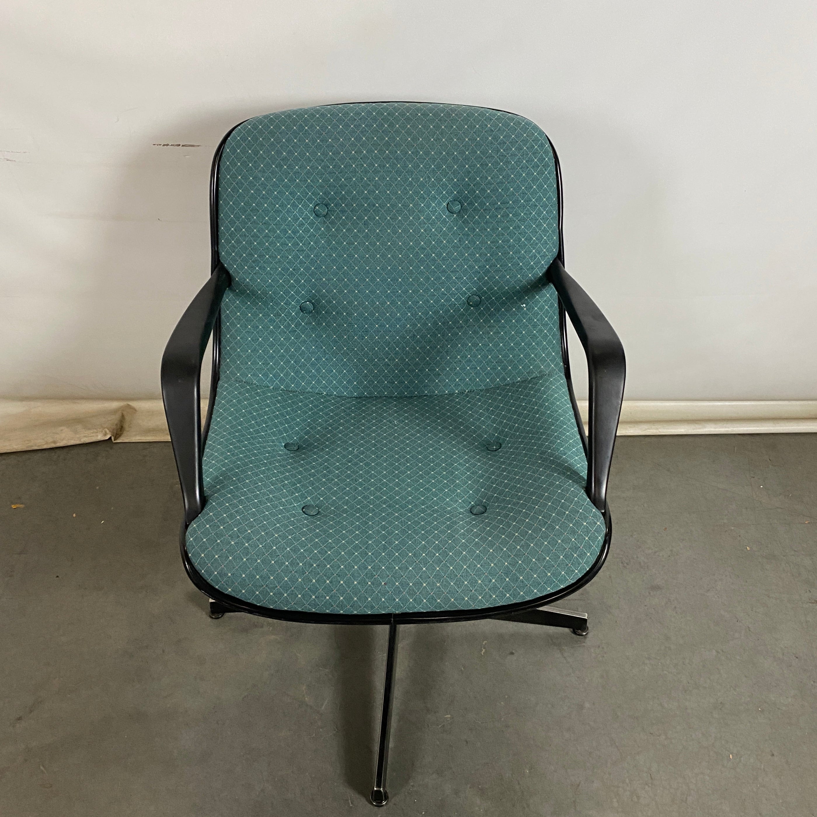 Black Frame Green Patterned Upholstered Spinning Chair