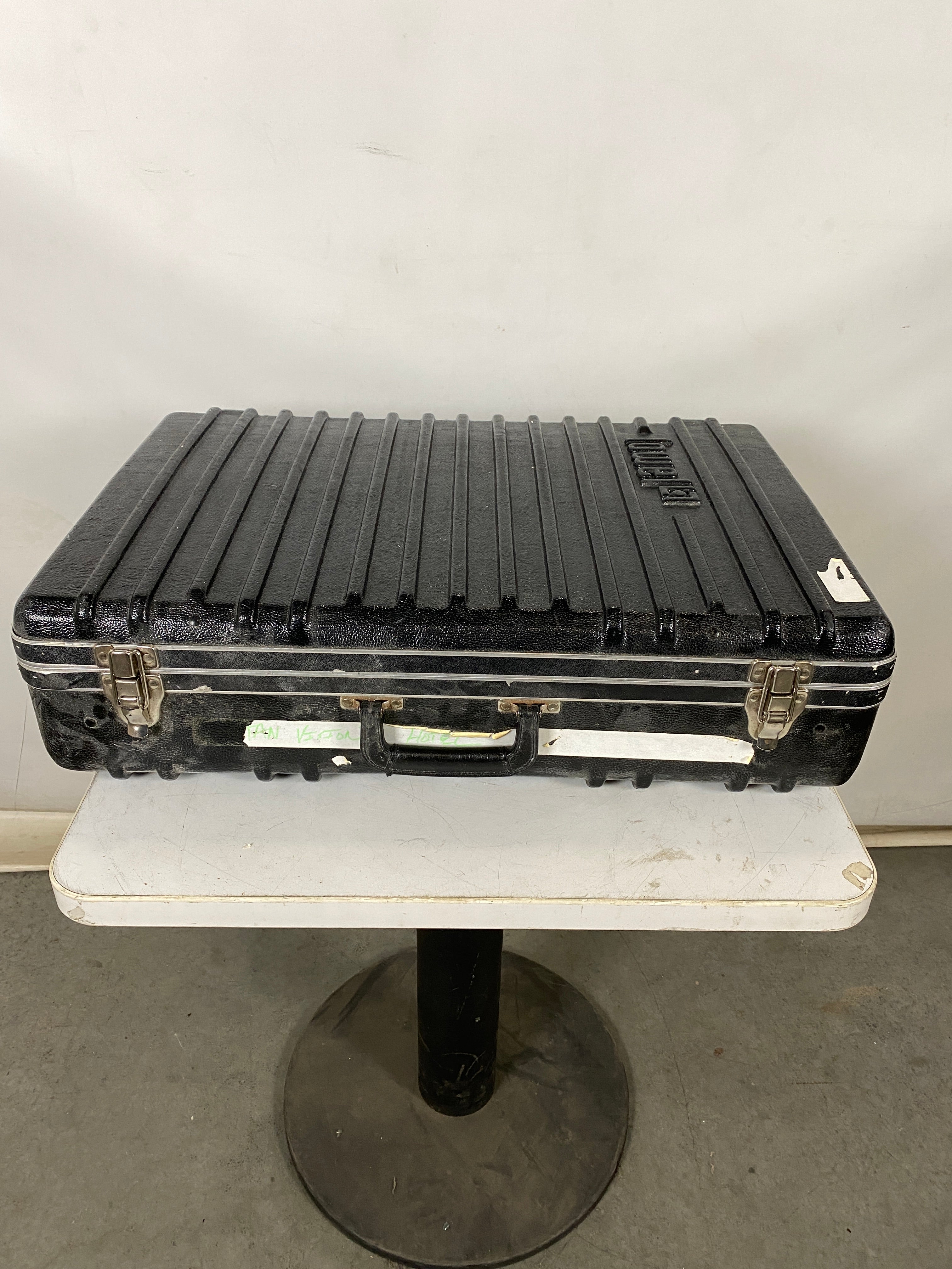 Lowel Case & 3 Lowel Lights & Accessories