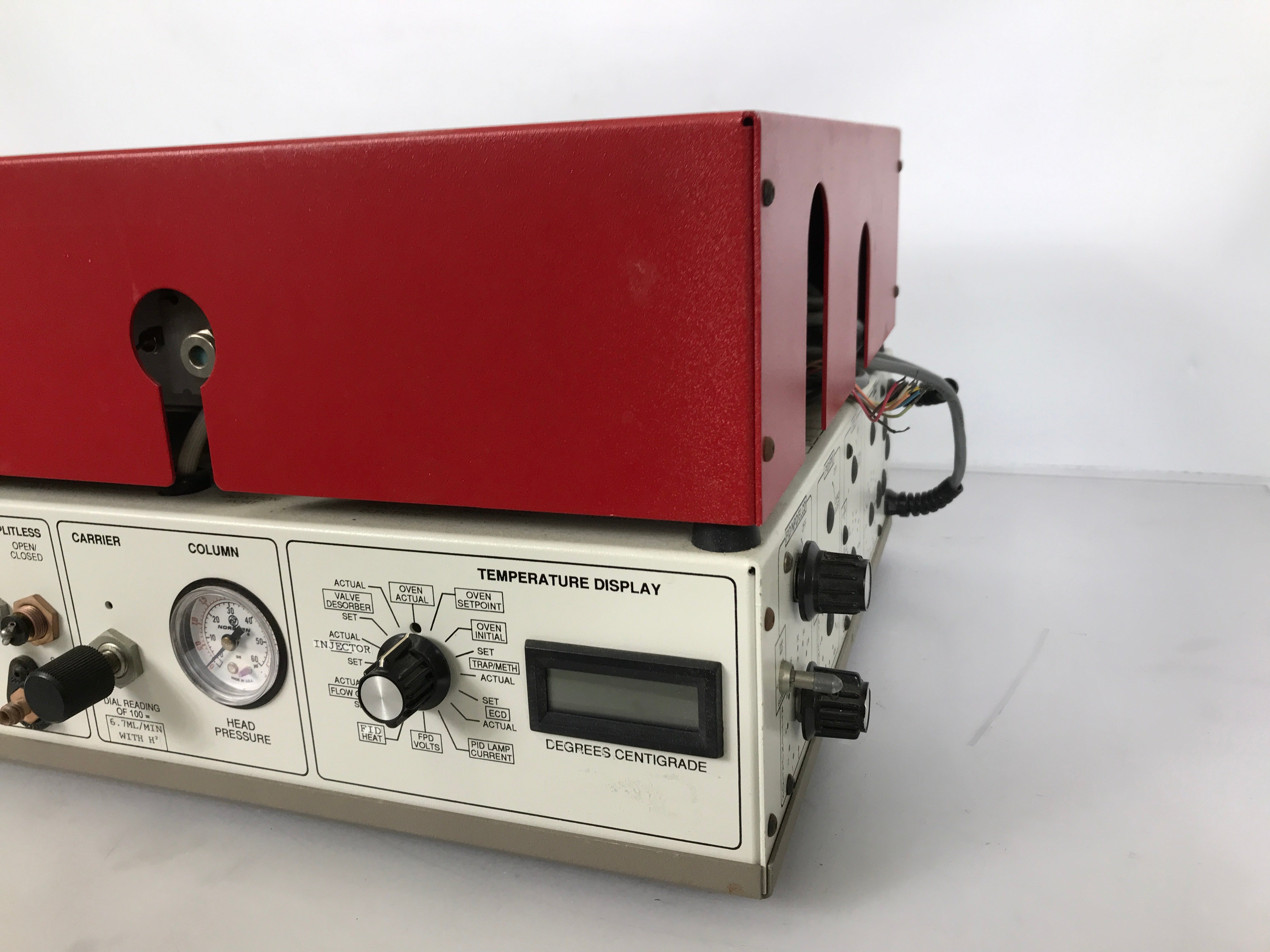 SRI Gas Chromatograph Model 8610 *For Parts or Repair*