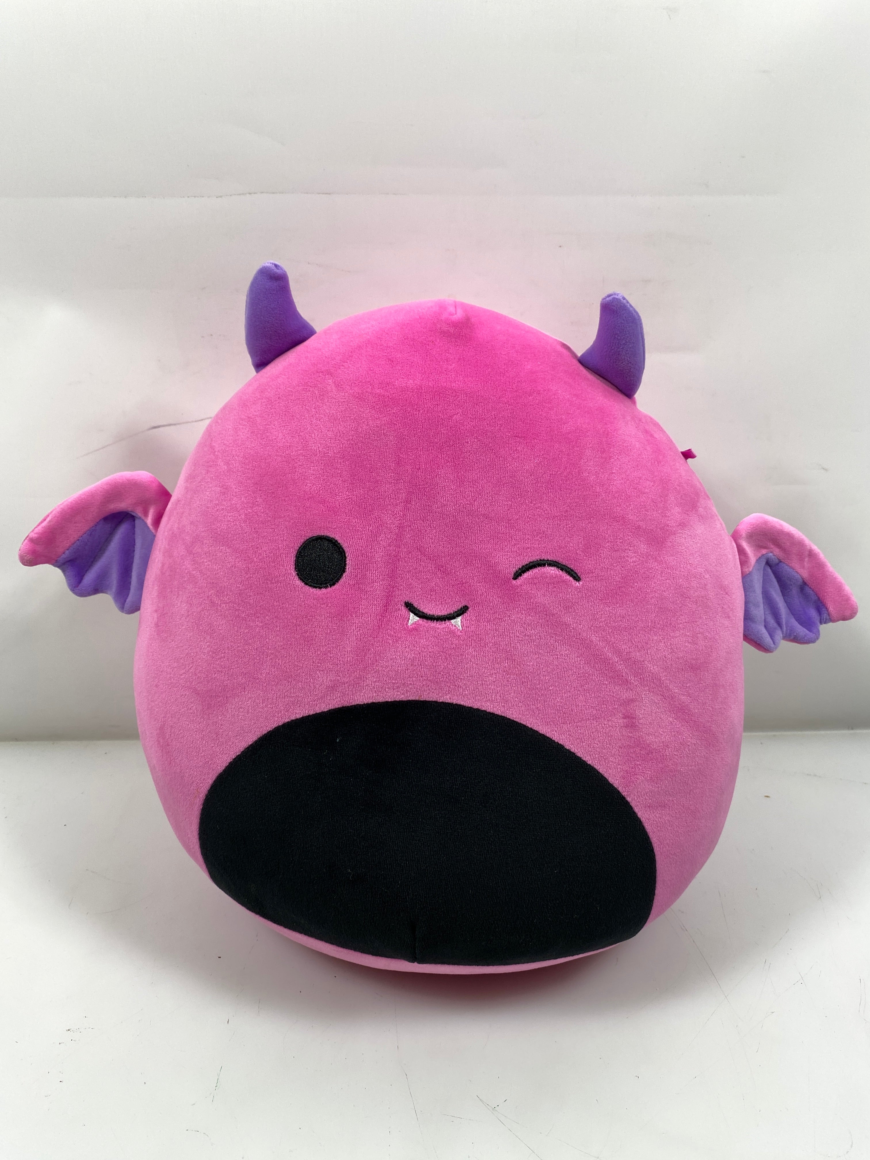 Squishmallows Wakisha The Bat