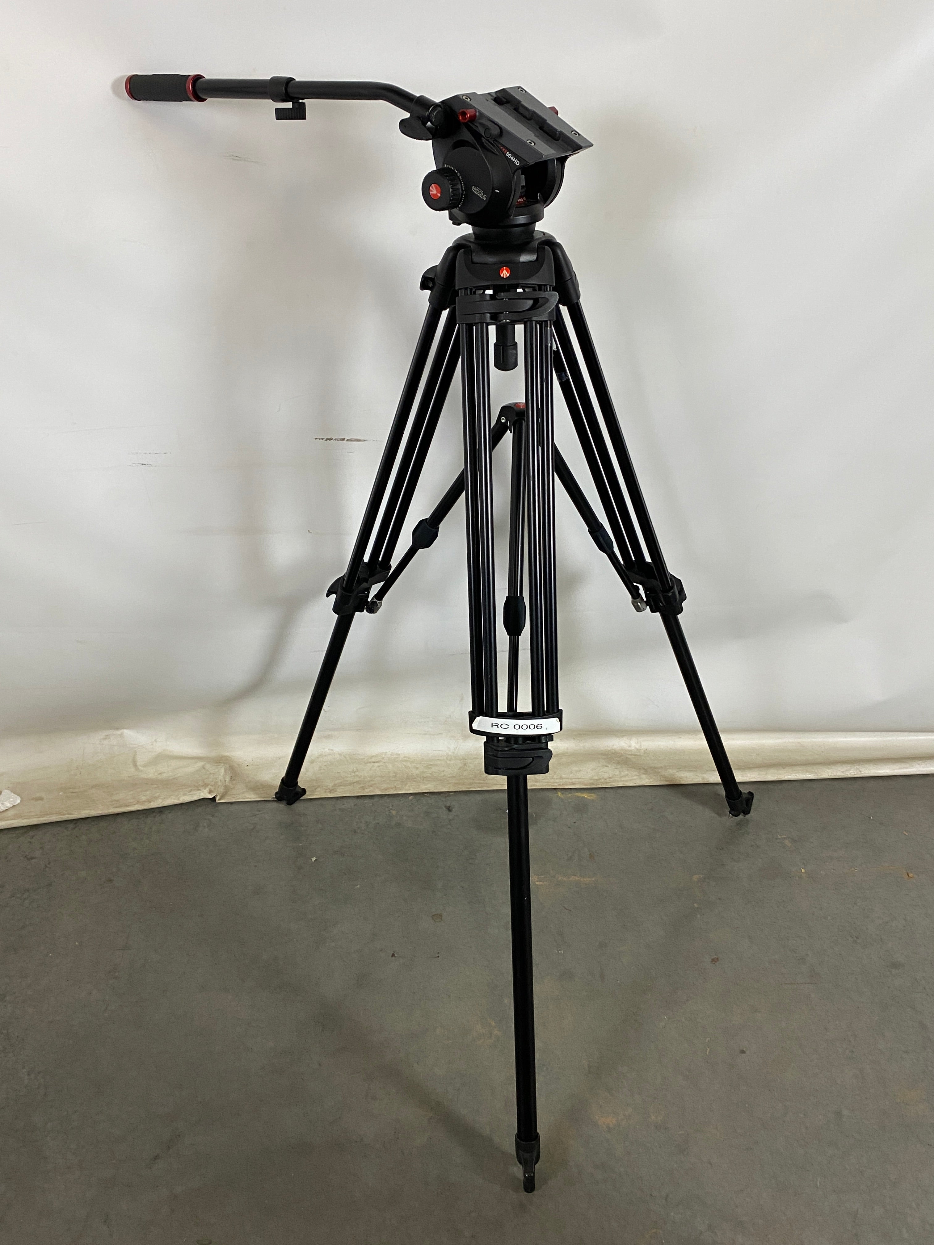 Manfrotto 564B Professional Tripod w/504HD Head