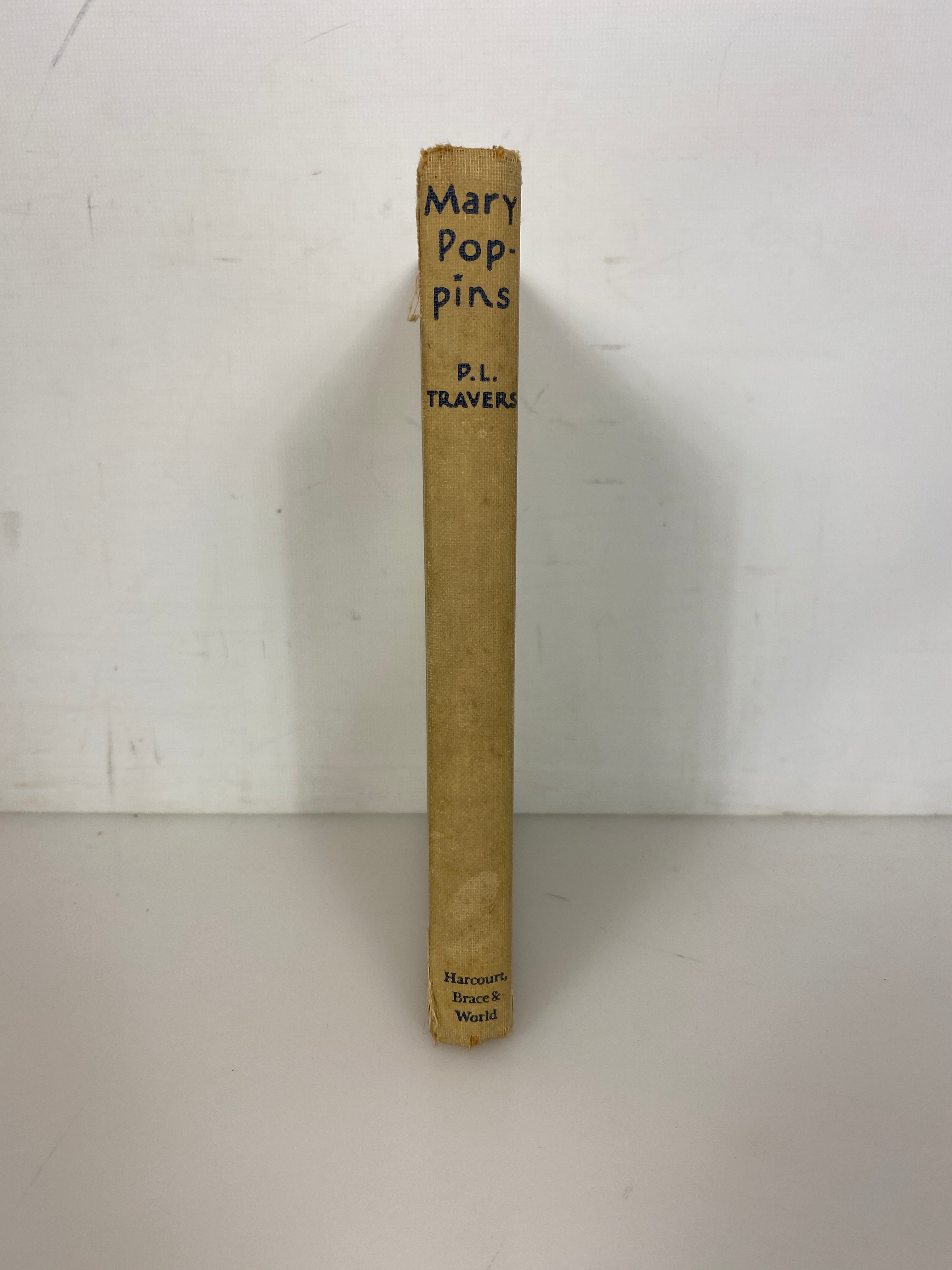 Mary Poppins by P.L. Travers 1962 Harcourt Brace & World Ex-Library HC