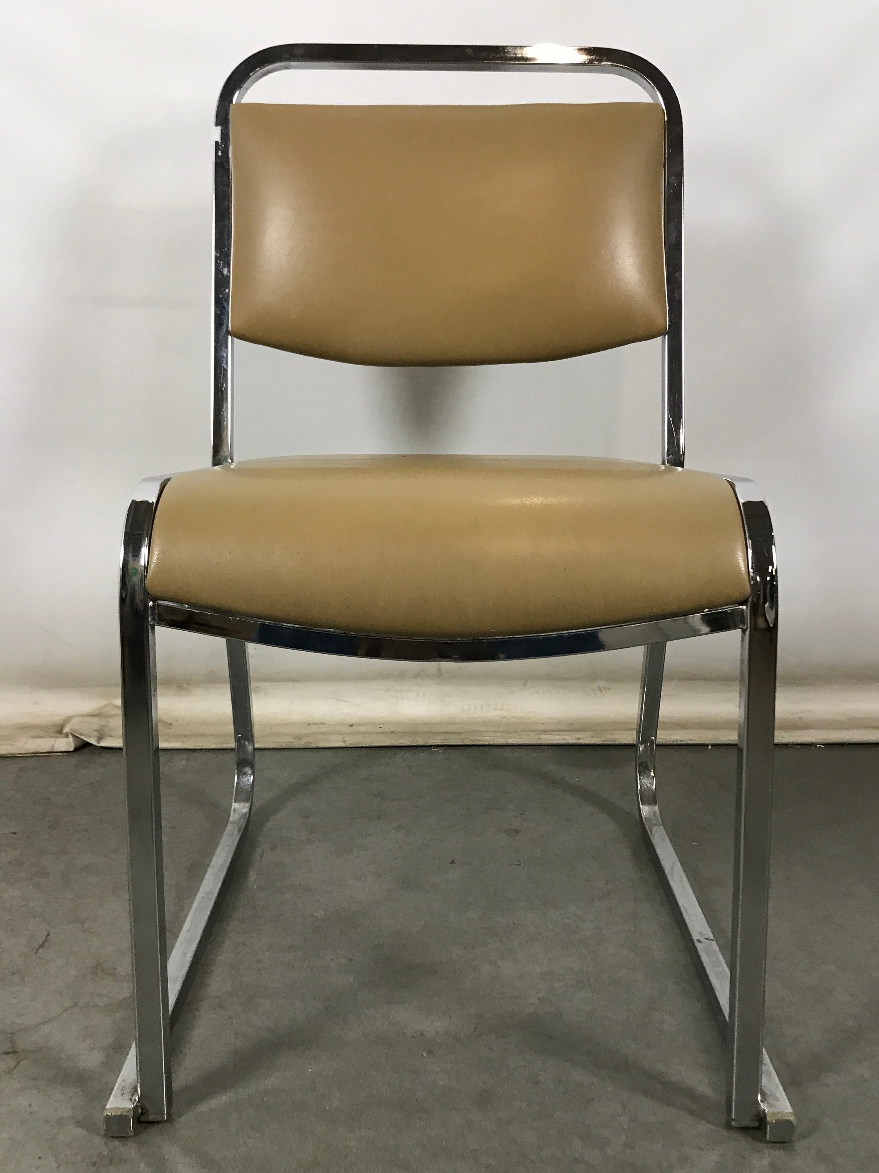 Michigan Tube Swagers Armless Light Brown Chair