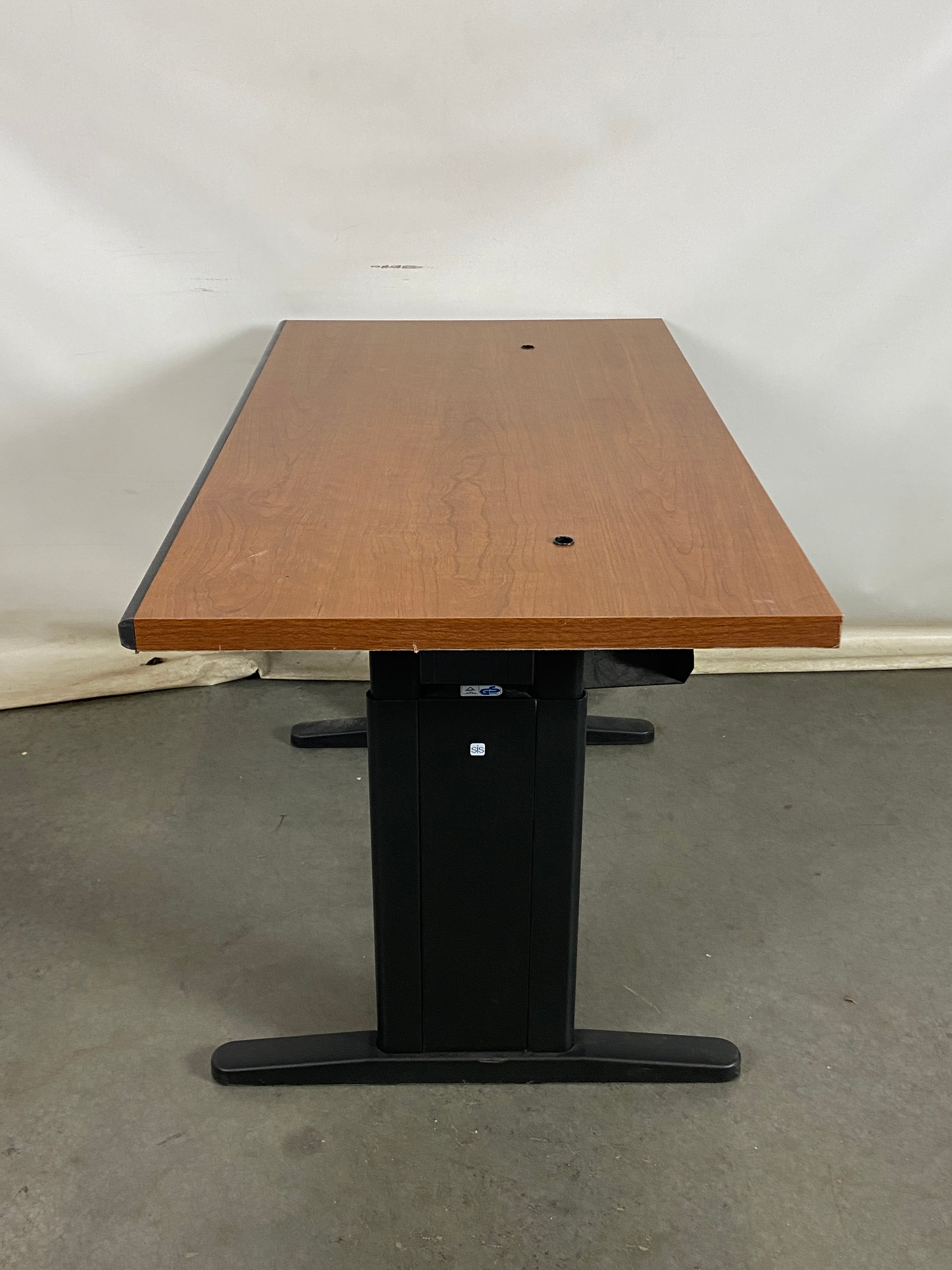 Woodgrain Laminate Adjustable Desk