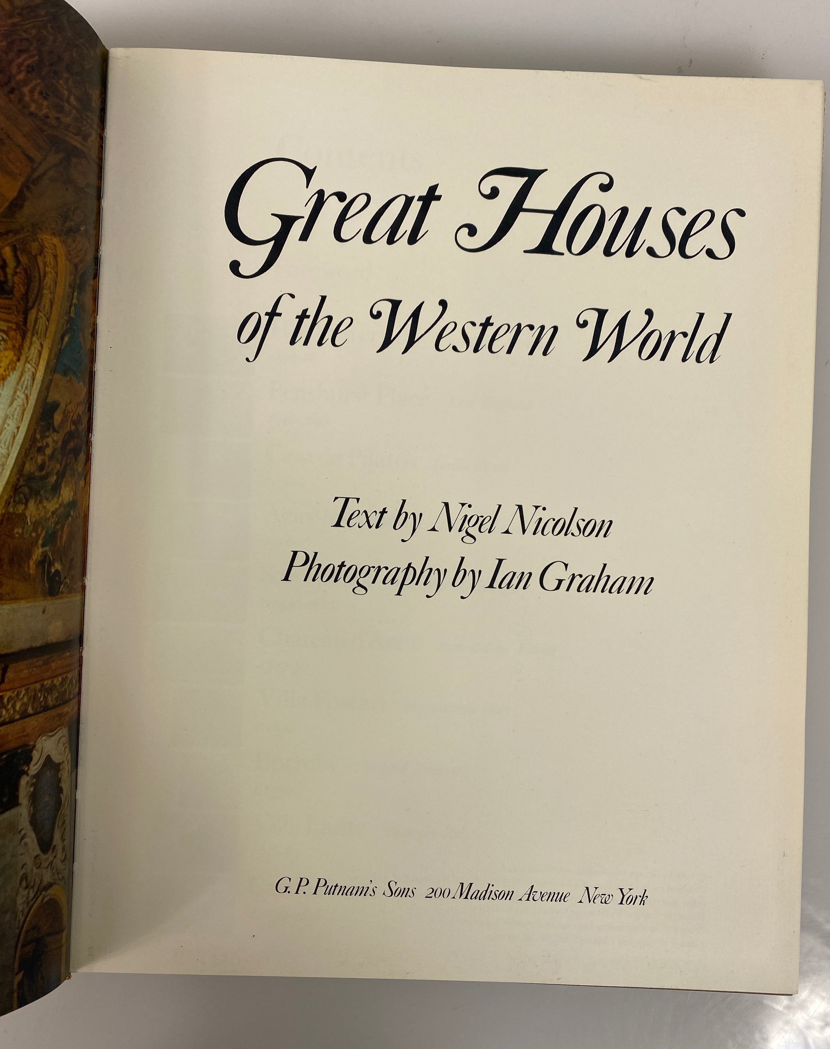 2 Nigel Nicolson: Great Houses of Britain/the Western World 1968 HC DJ