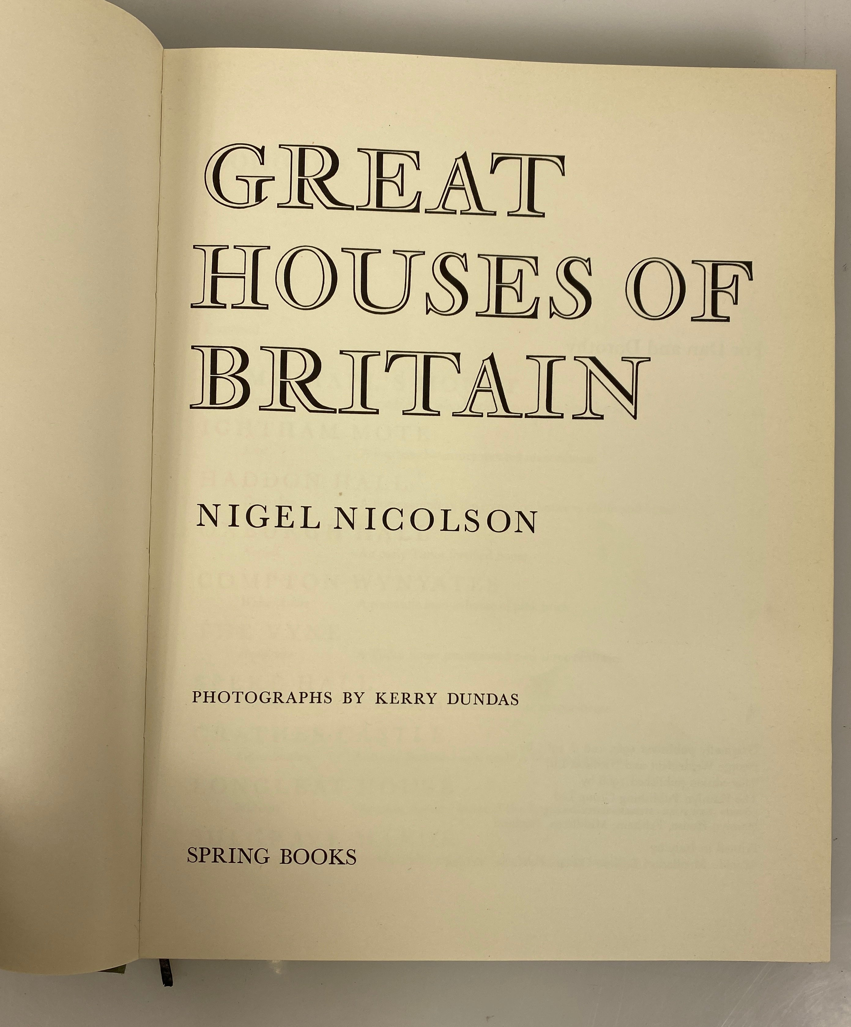 2 Nigel Nicolson: Great Houses of Britain/the Western World 1968 HC DJ