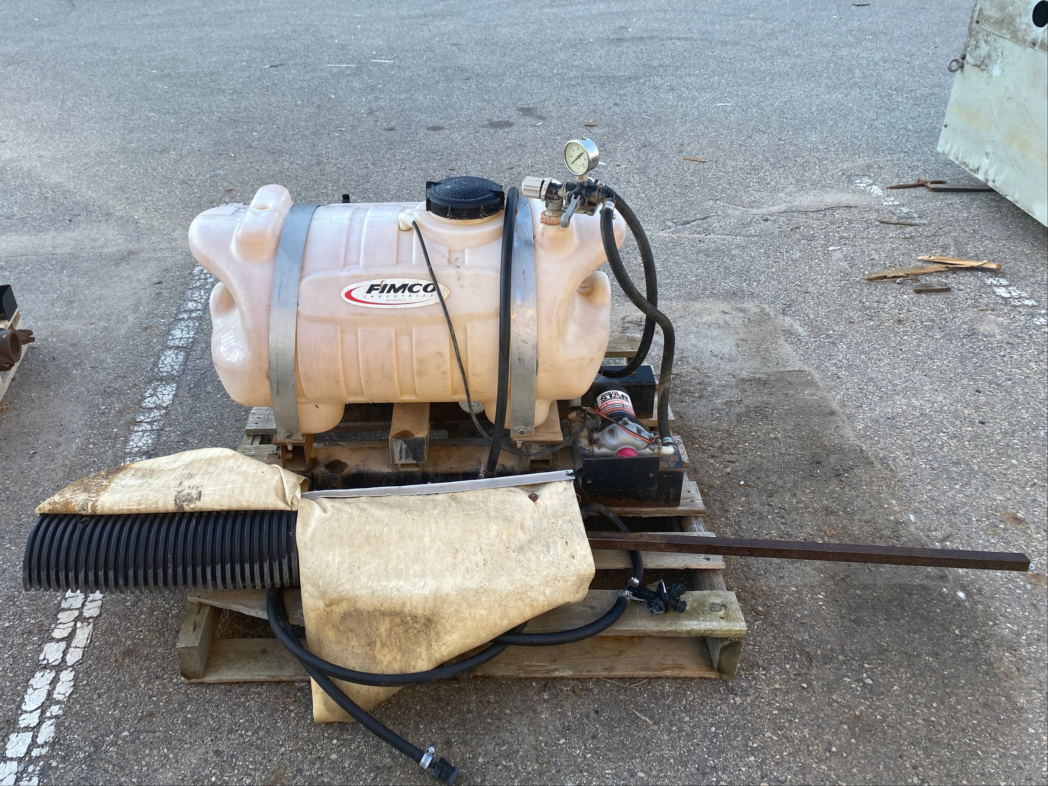 Fimco Plastic Liquid Container/Sprayer