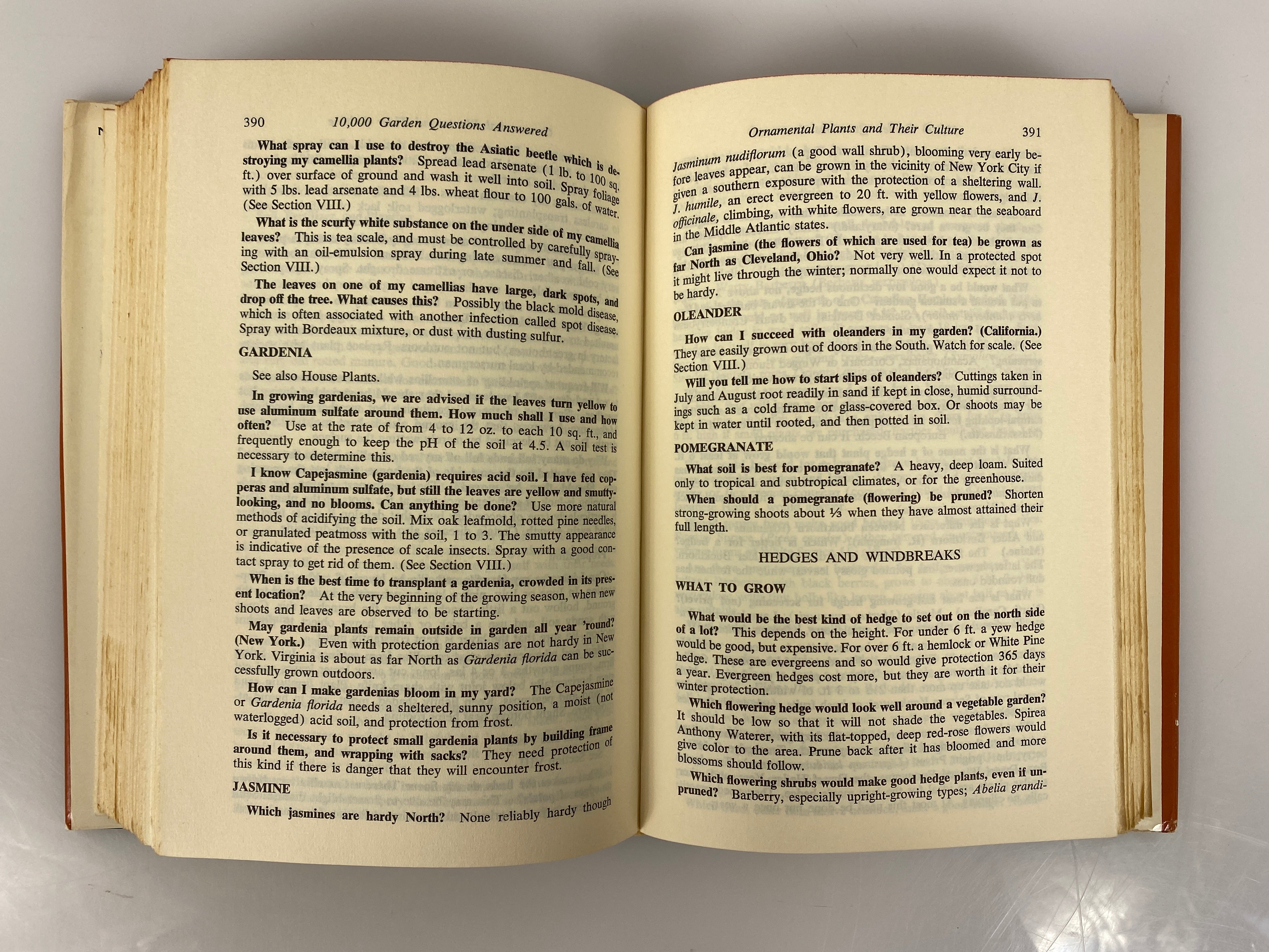 2 Vol Set: 10,000 Garden Questions Answered (1&2) F.F. Rockwell 1959 HCDJ BCE