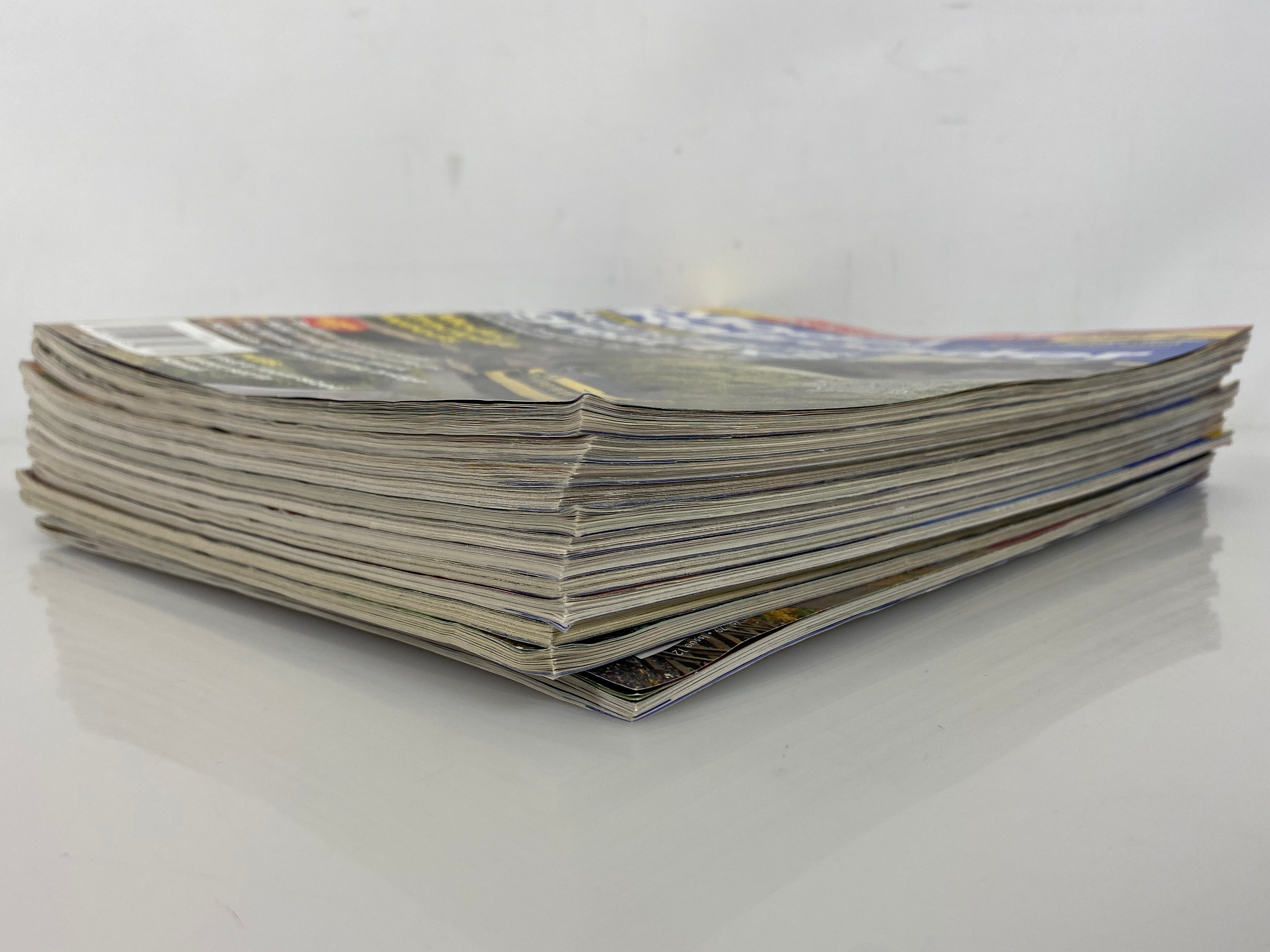 Lot of 12 Model Railroader Magazine (2012 Complete Year)