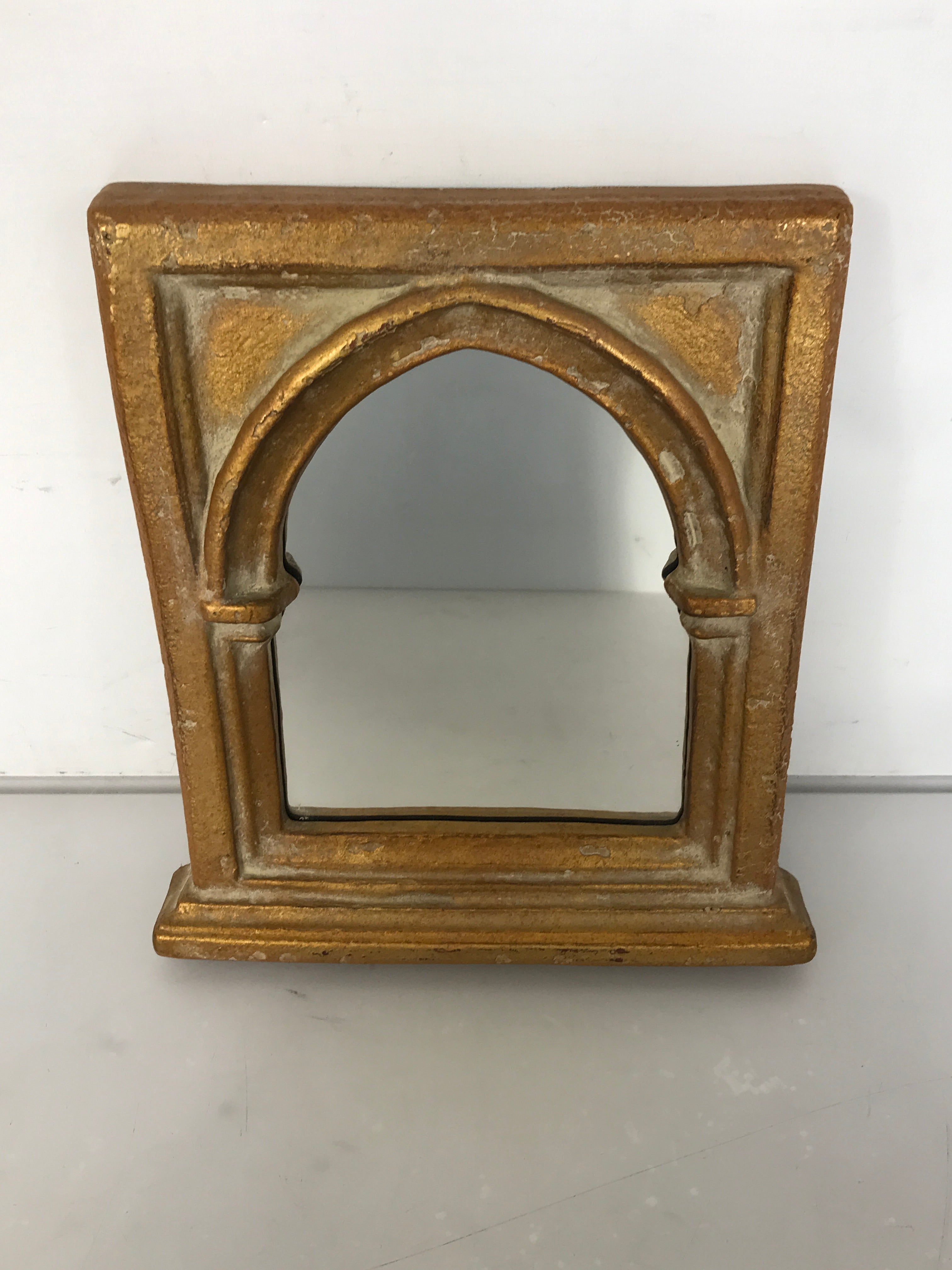 Kulicke Collection Gold Mirror "Gothic Arch in Rectangular Frame"