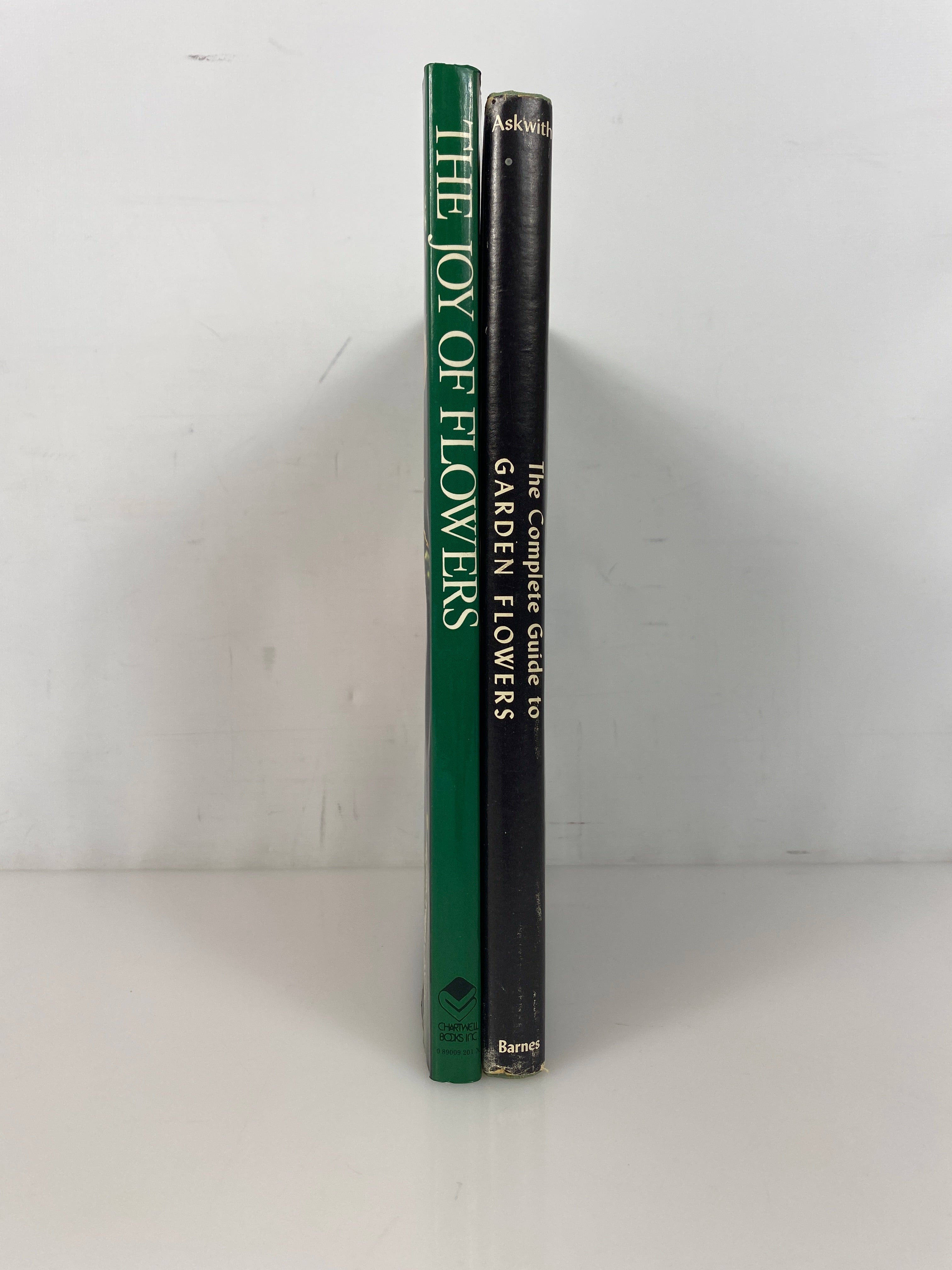 2 Vols: The Complete Guide to Garden Flowers/The Joy of Flowers HC DJ