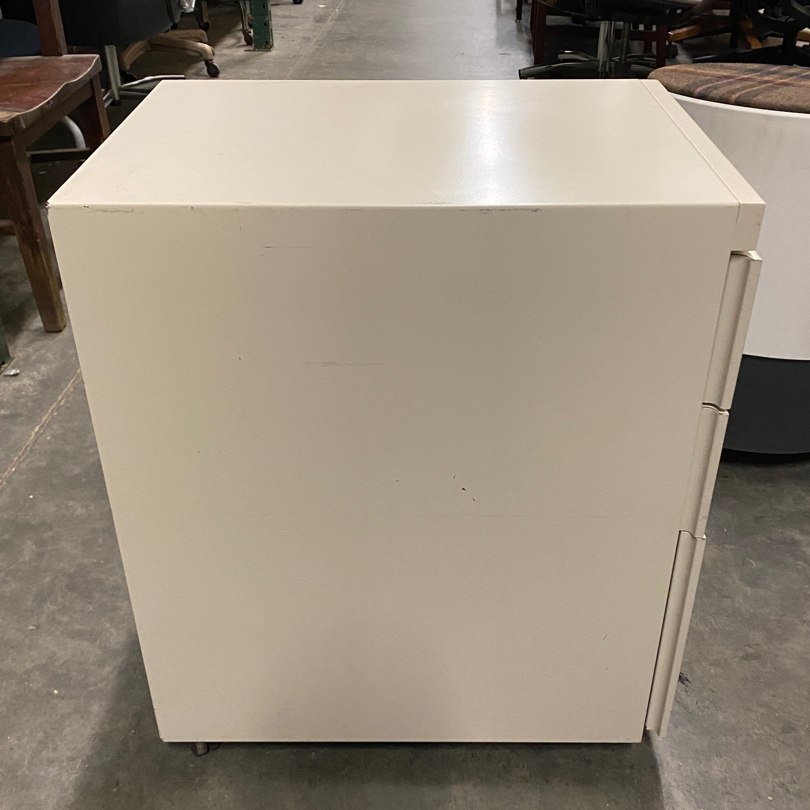 Beige 3 Drawer Mobile File Cabinet