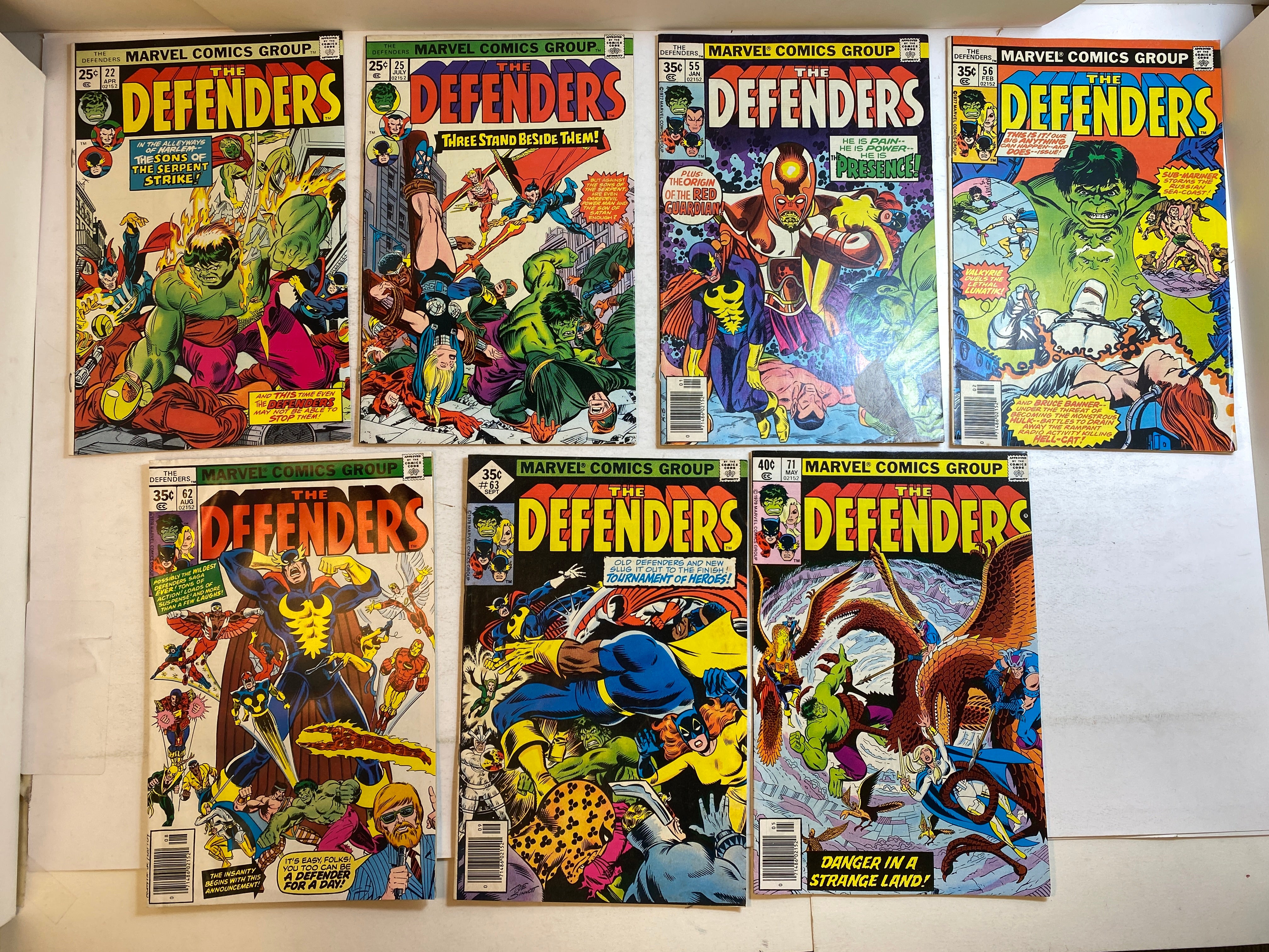 Lot of 13 The Defenders Marvel Comics 1975-1981