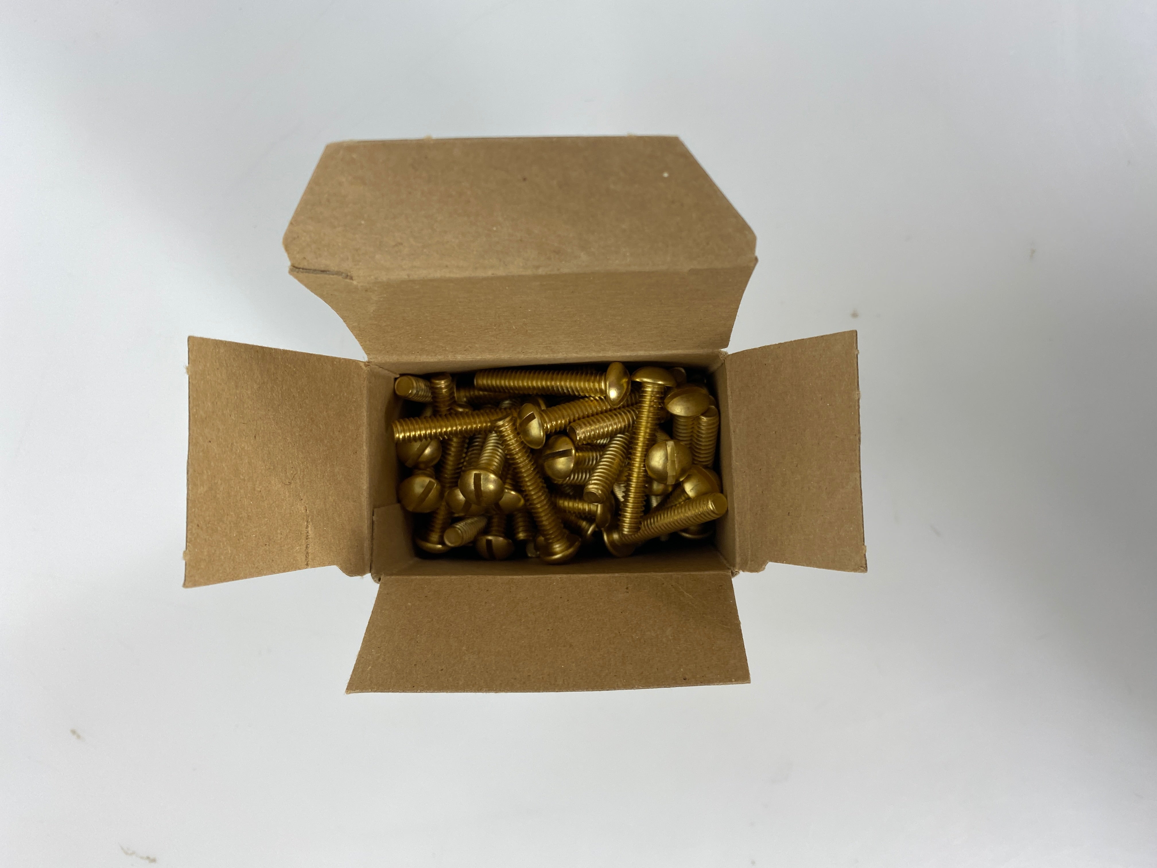 Alma Bolt Company 1/4 x 1 1/2 Slotted Brass Machine Screws Pack of 3