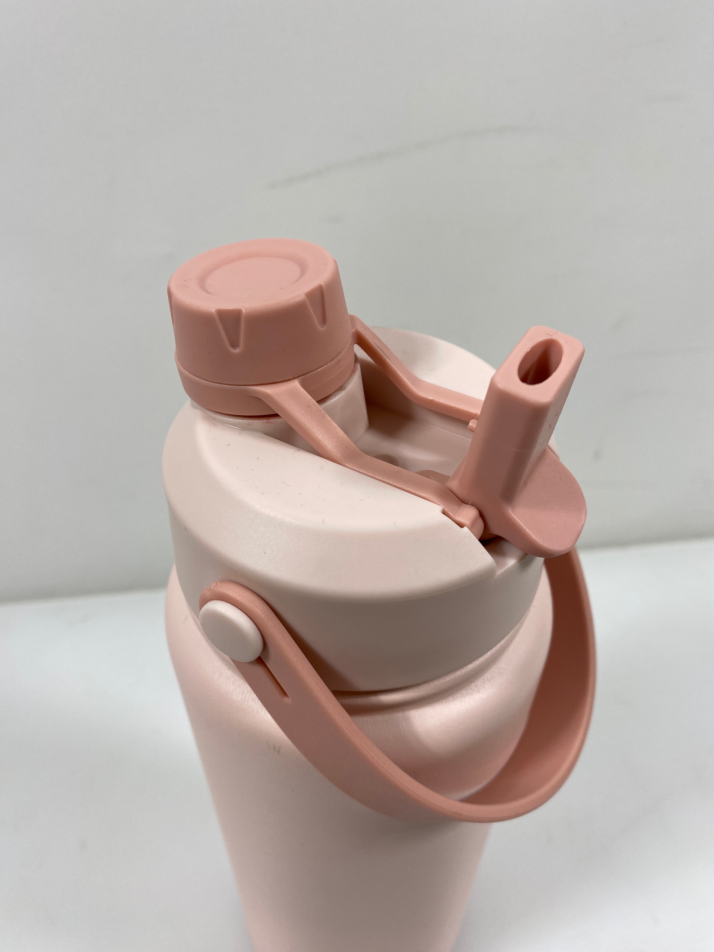 Powcan 40oz Pink Water Bottle