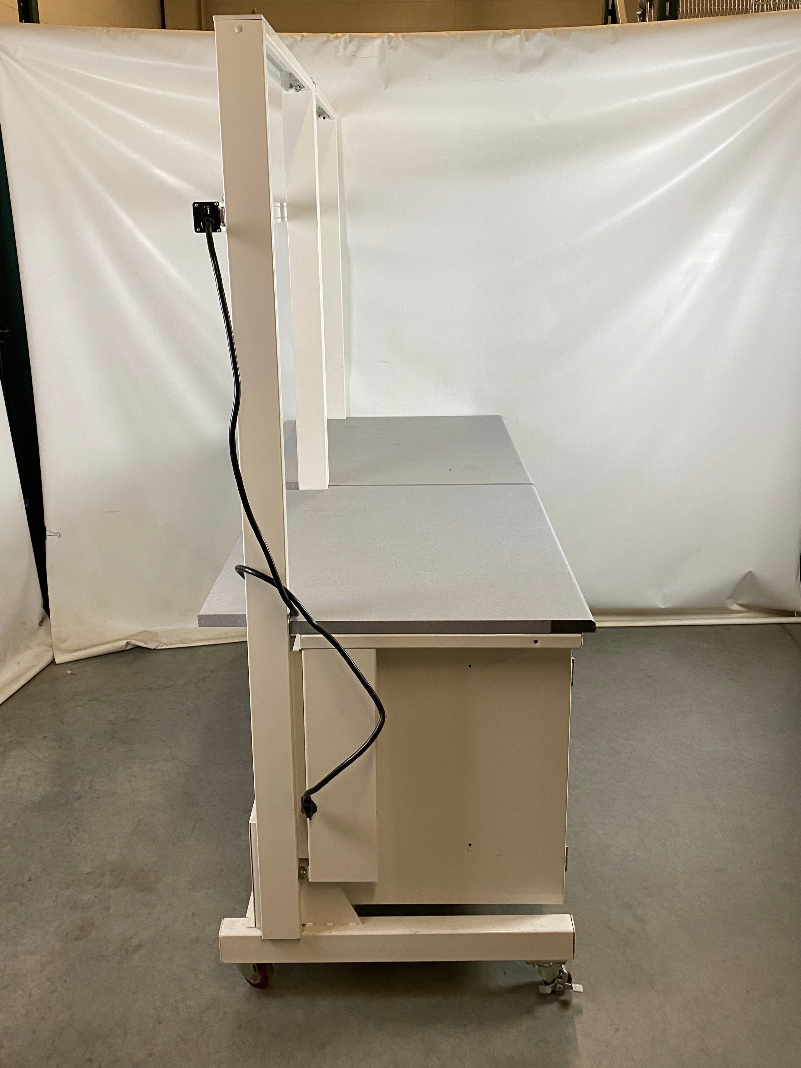 Fisher Hamilton Laboratory Cart Style 3