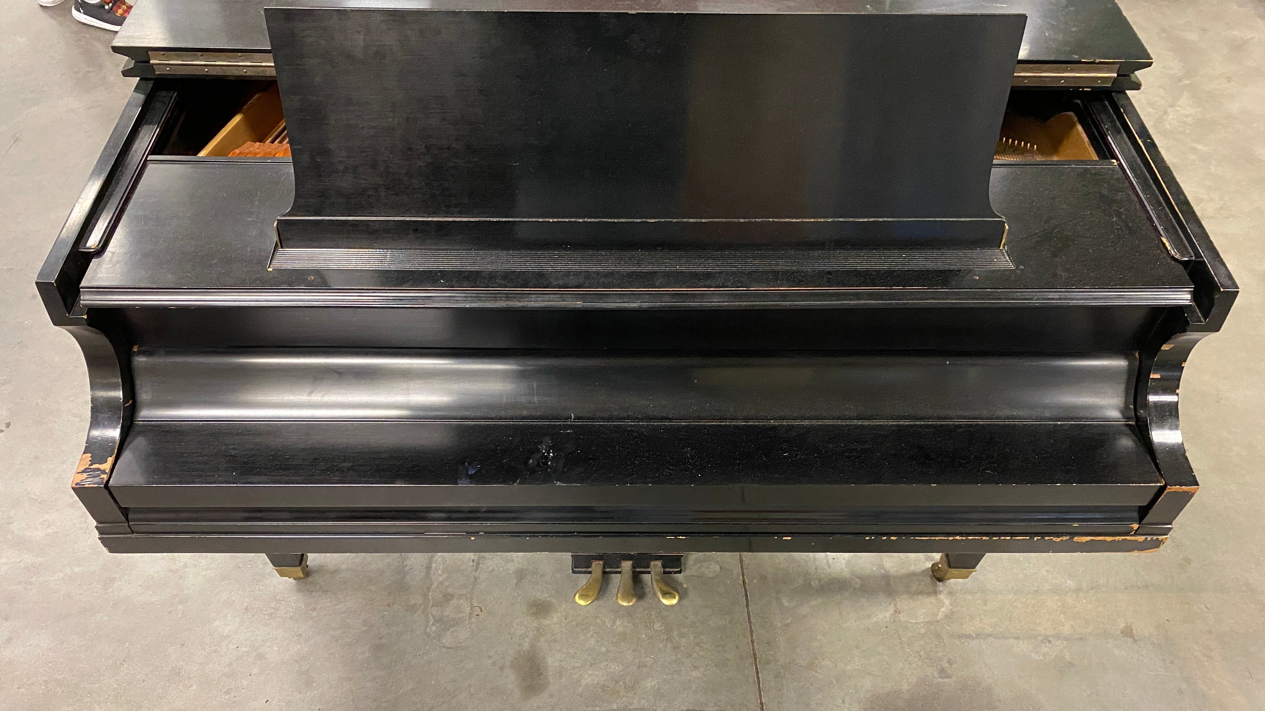 Baldwin Piano Company Model "M" Black Wooden Grand Piano