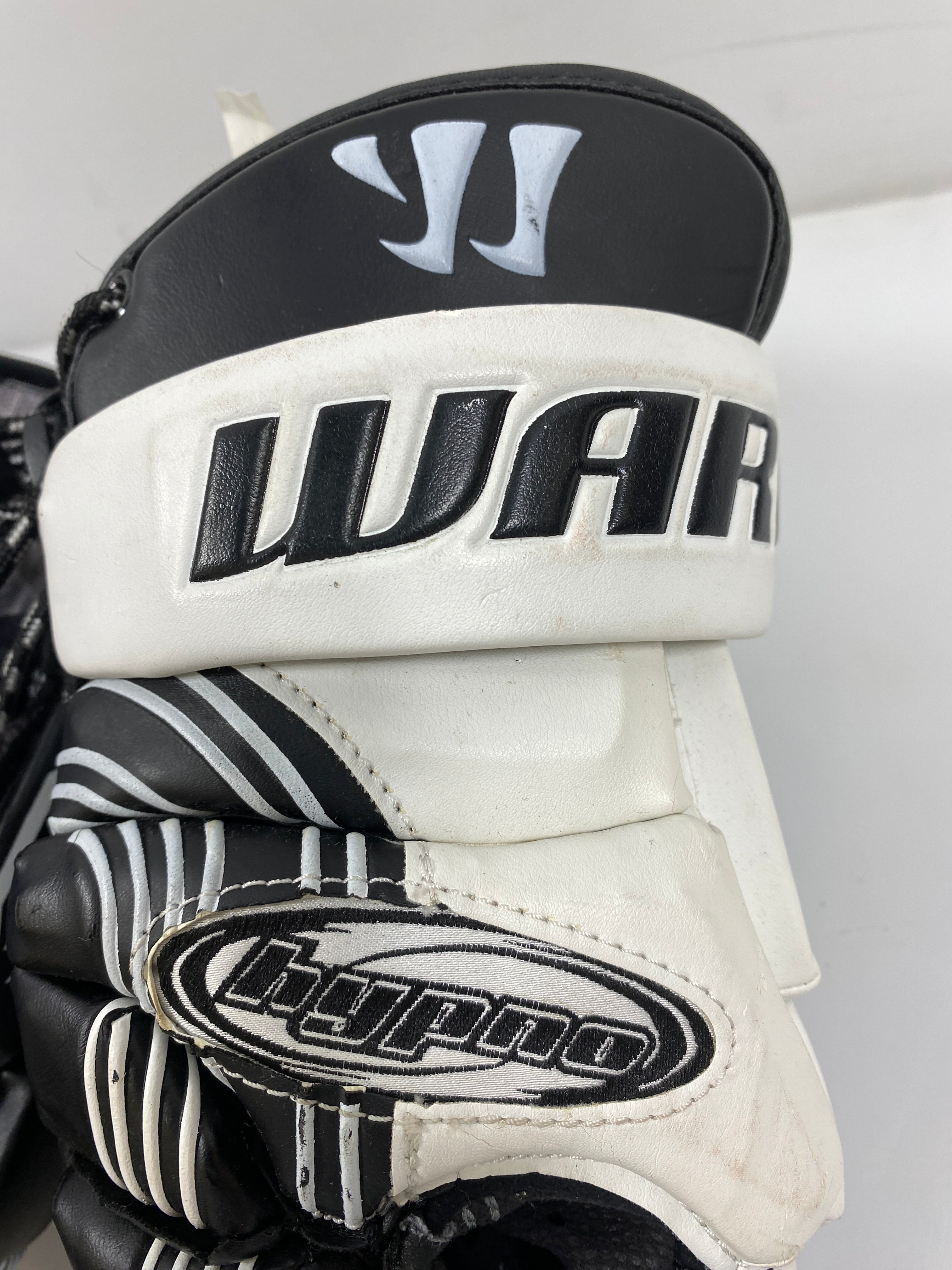 Warrior Hypno ll 13" GT Men's Lacrosse Gloves Black and White