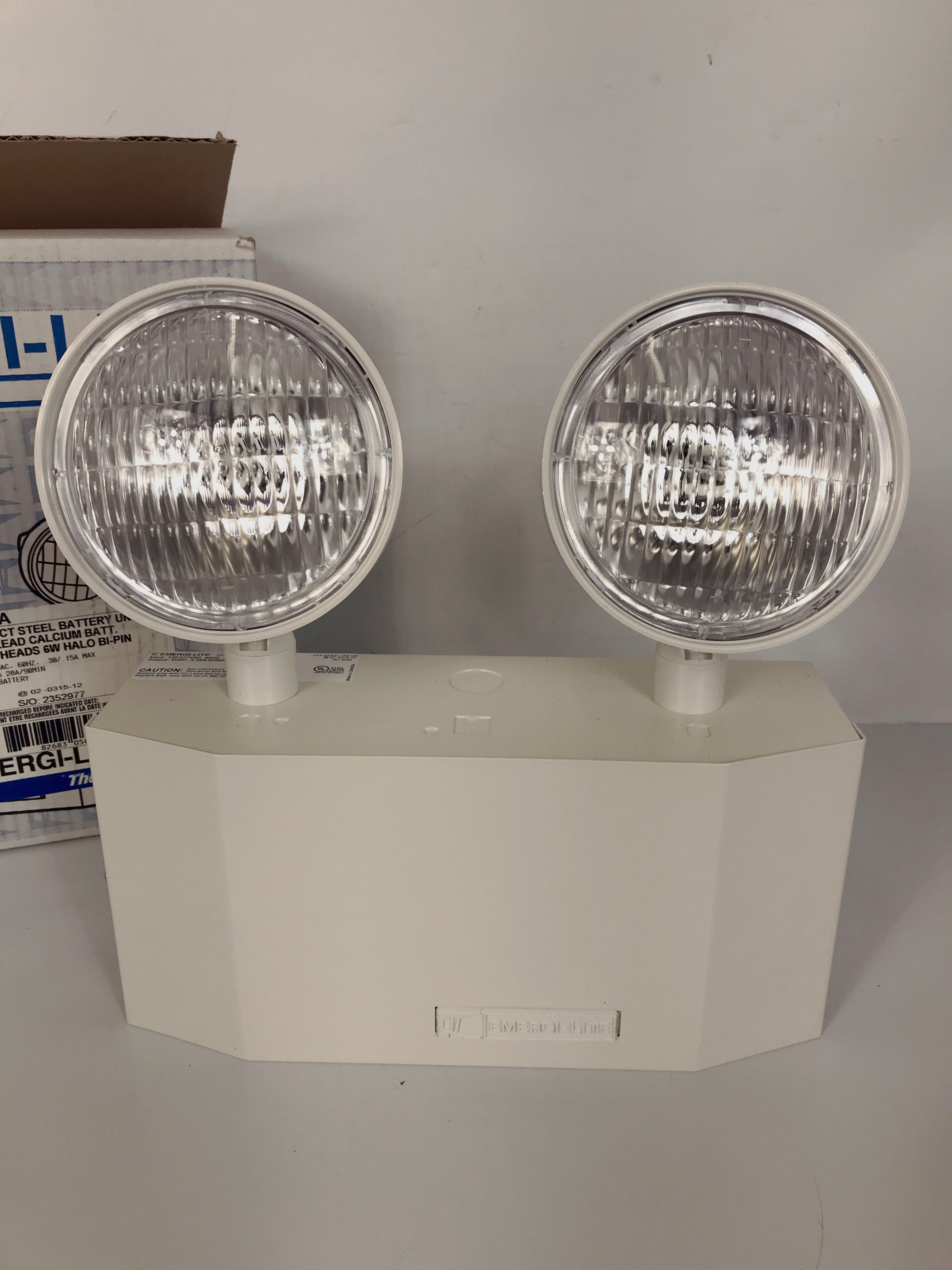 Emergi-Lite 6V Compact Steel Battery Unit Light with Large 6W Heads