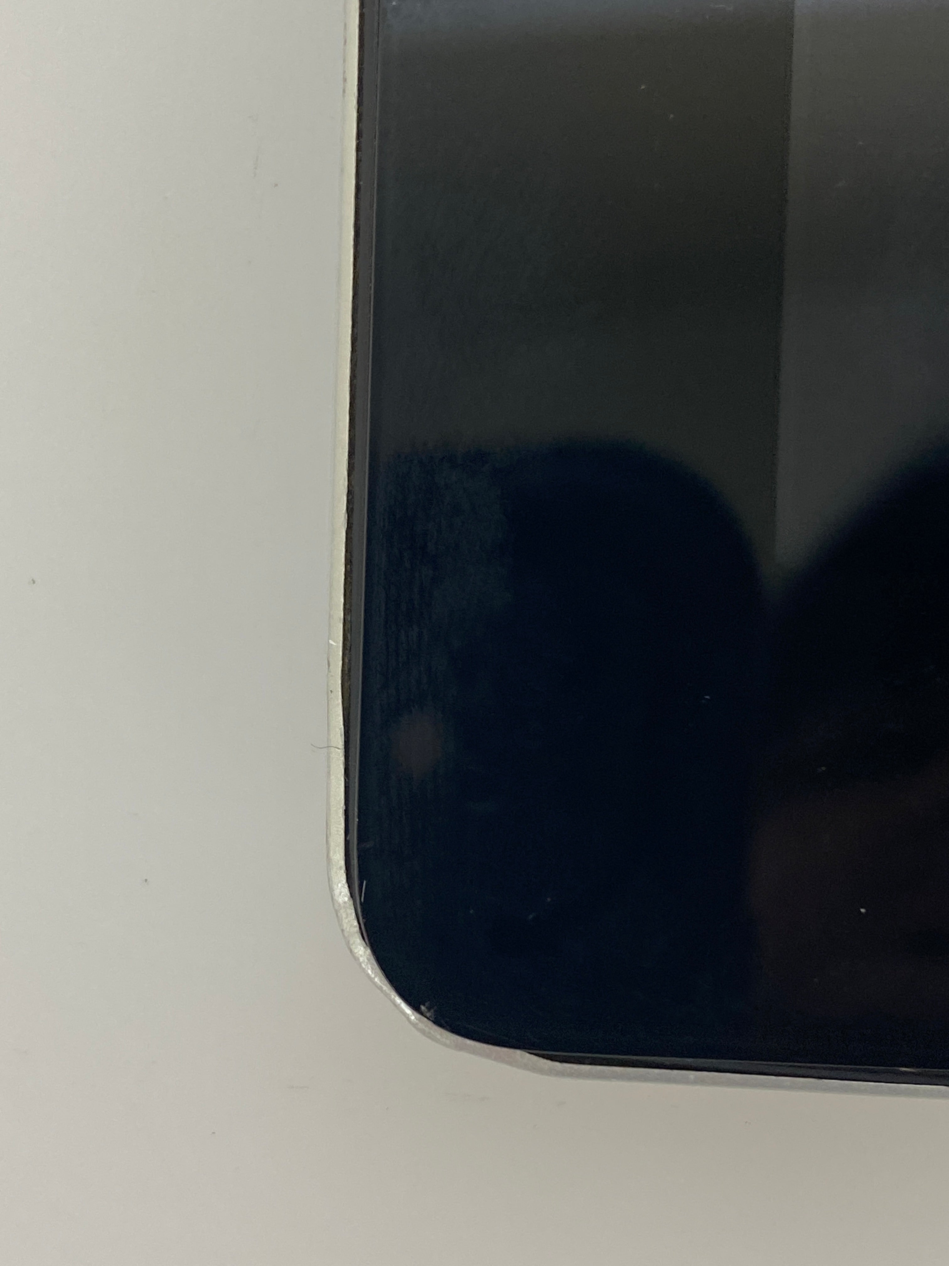 Apple iPad 2 16GB 9.7" Wifi Only Black A1395 *Dented Corners*