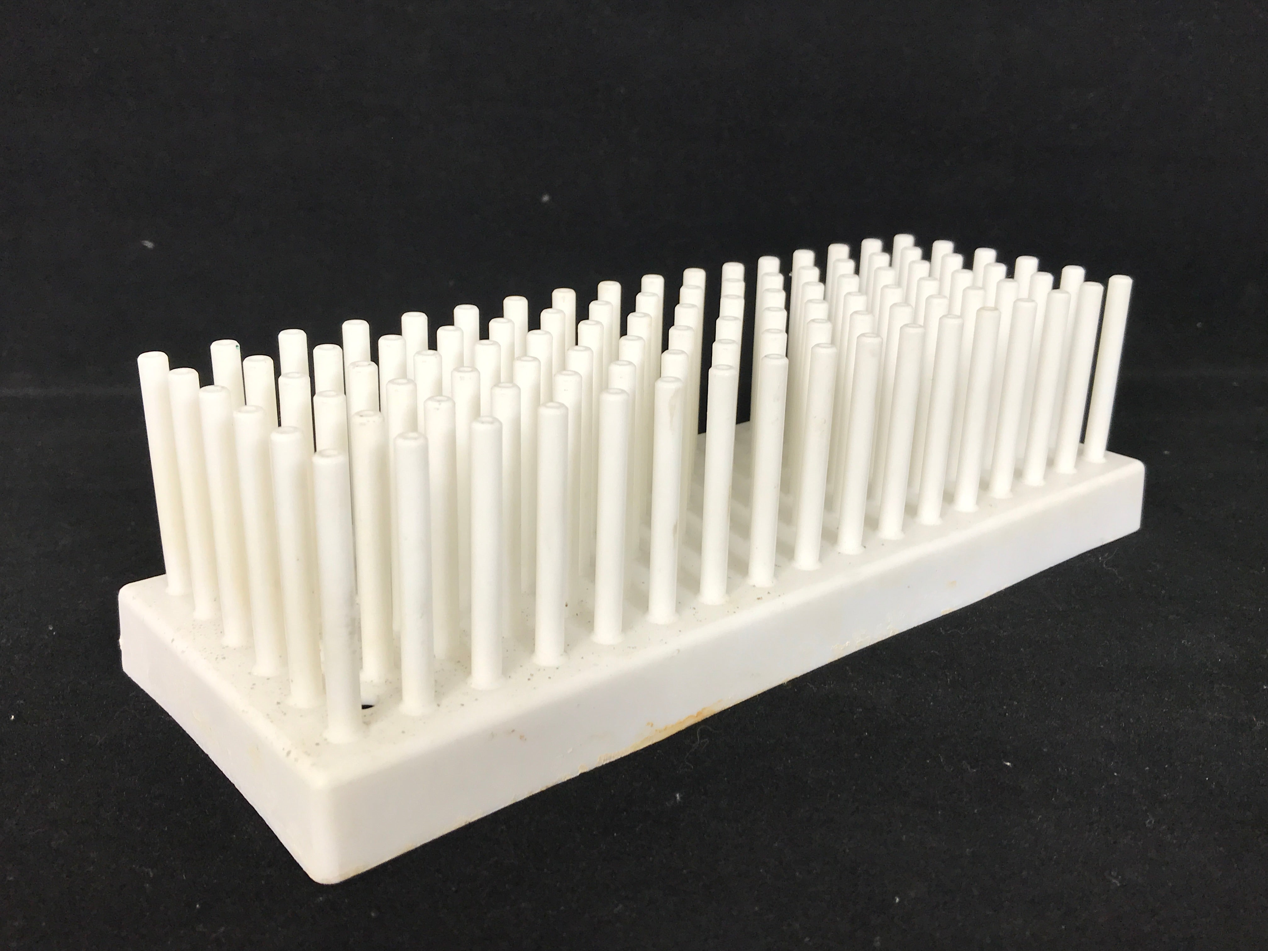 Endicott-Seymour Test Tube Support Rack #207 Plastic 102 Peg (10-13mm)