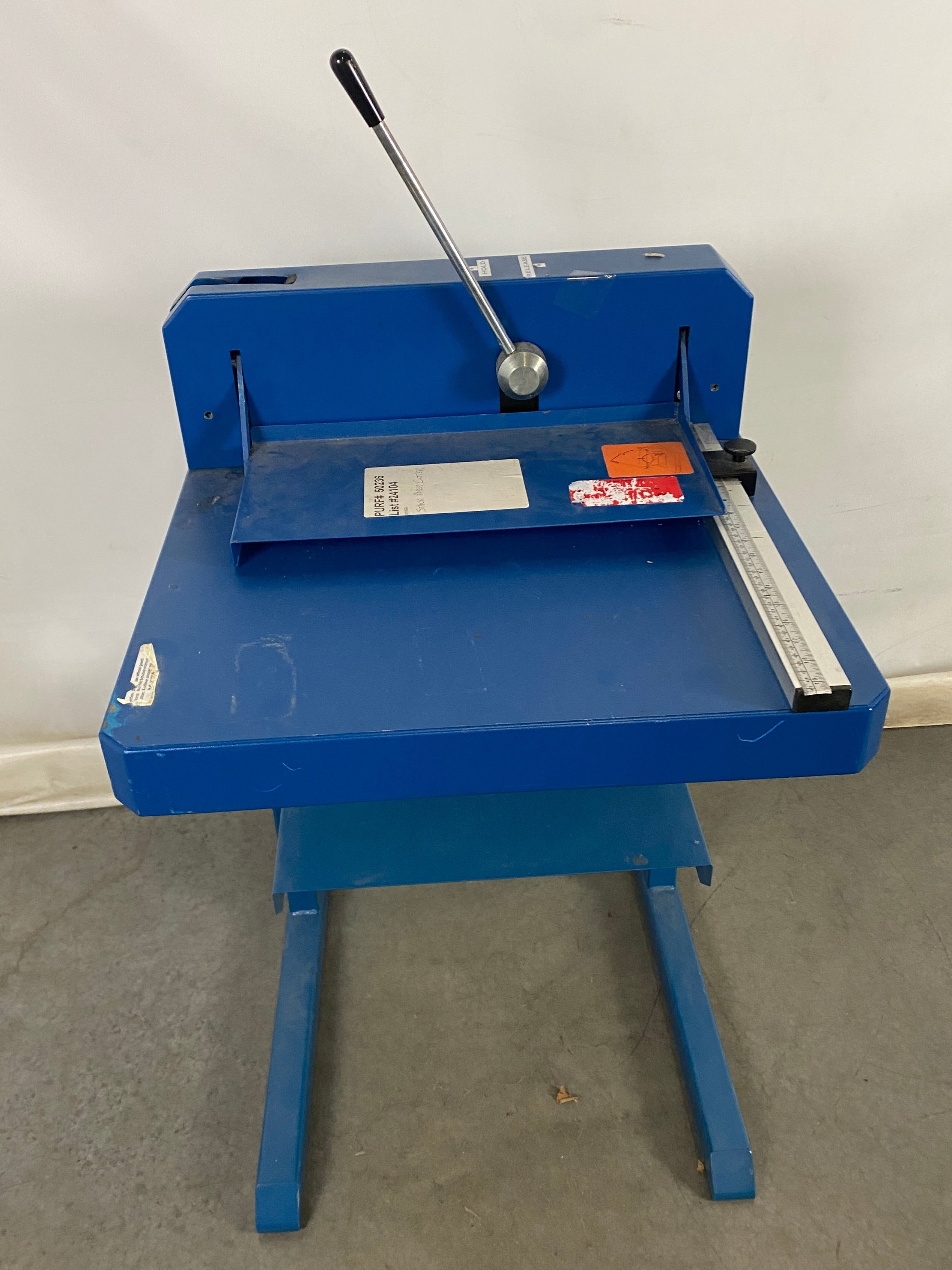 Dahle #842 Blue Stack Paper Cutter Table