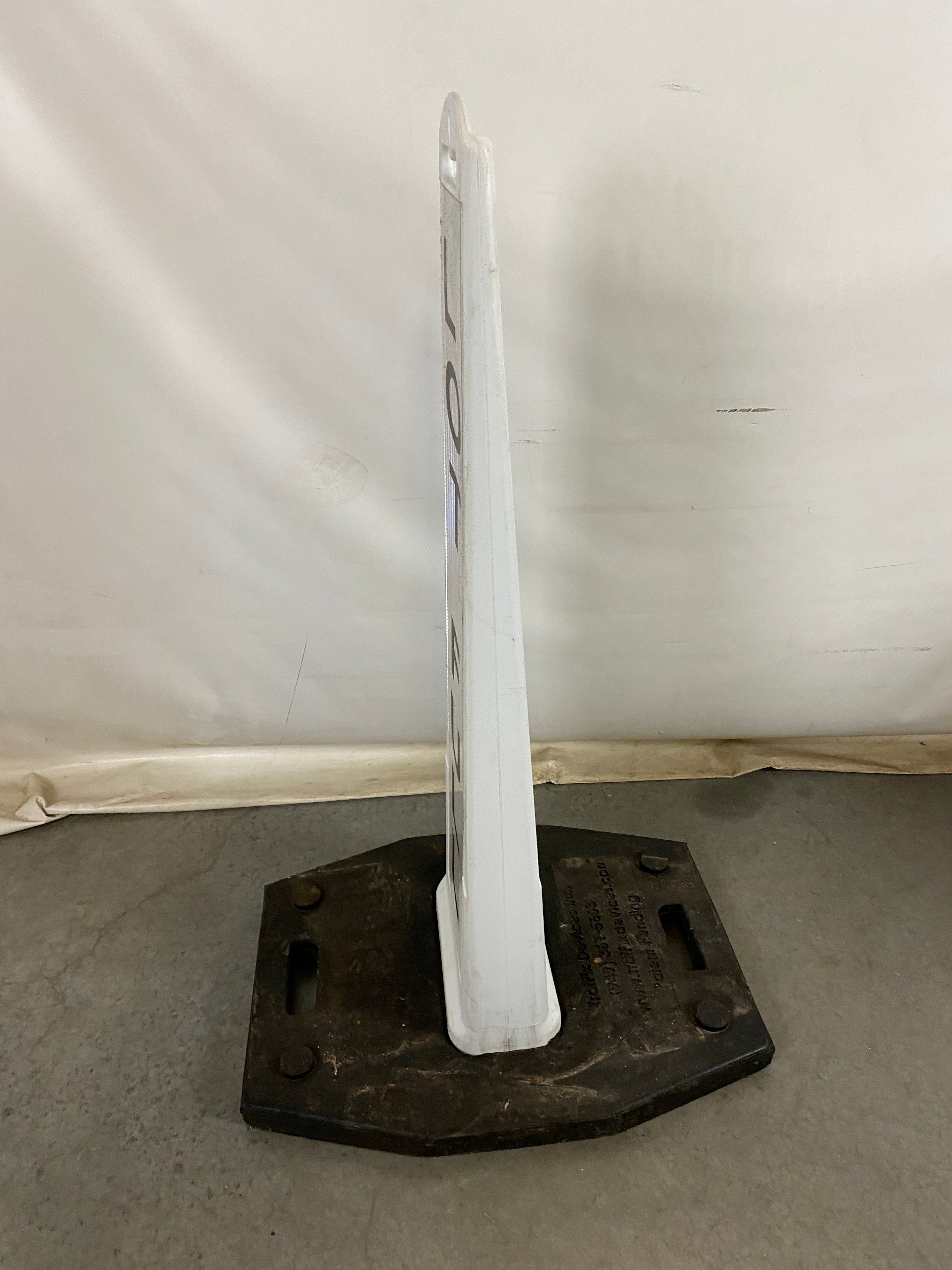 Traffix Devices Premier Panel Lot Full Sign