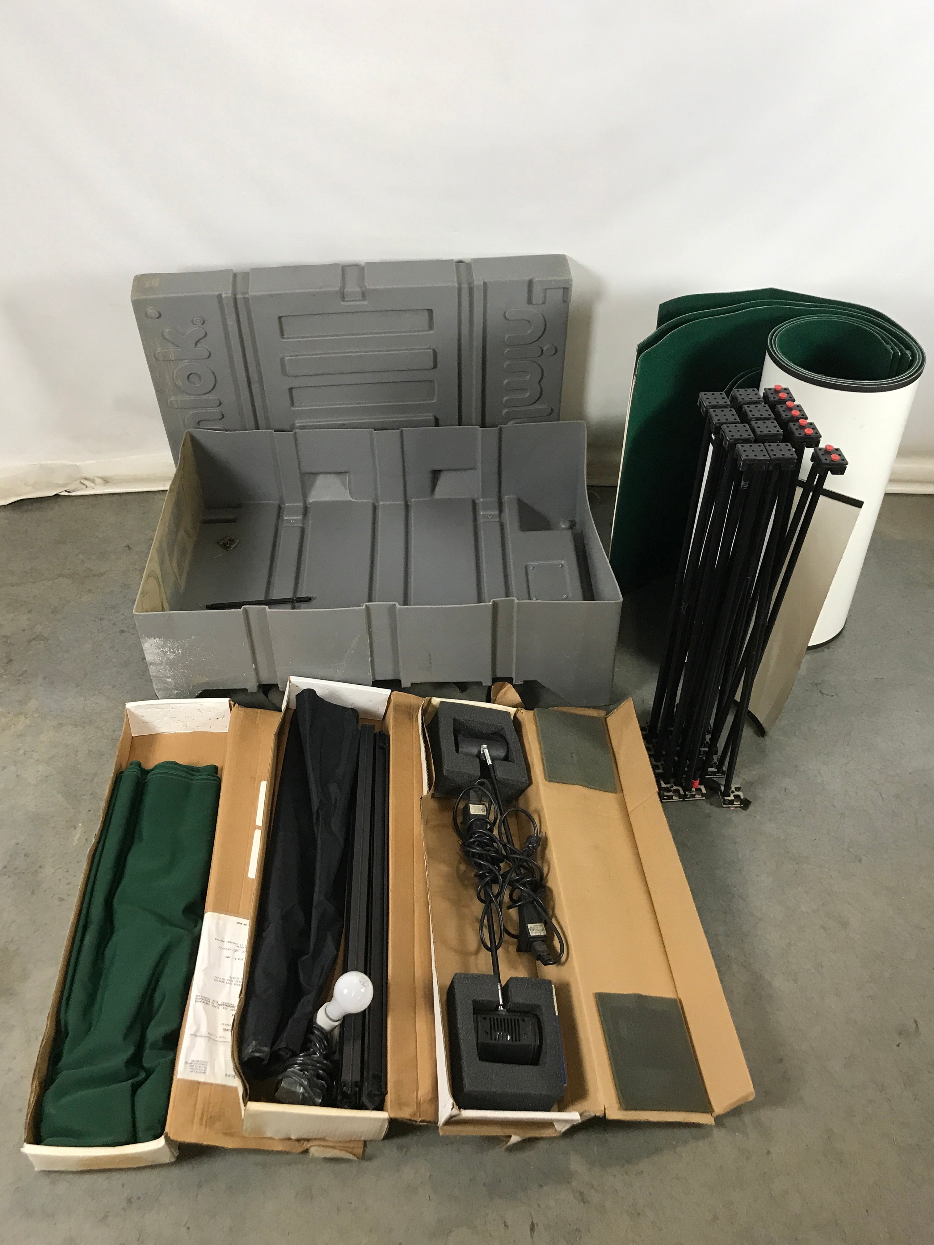 Nimlok Portable Carry Case With Exhibit Set