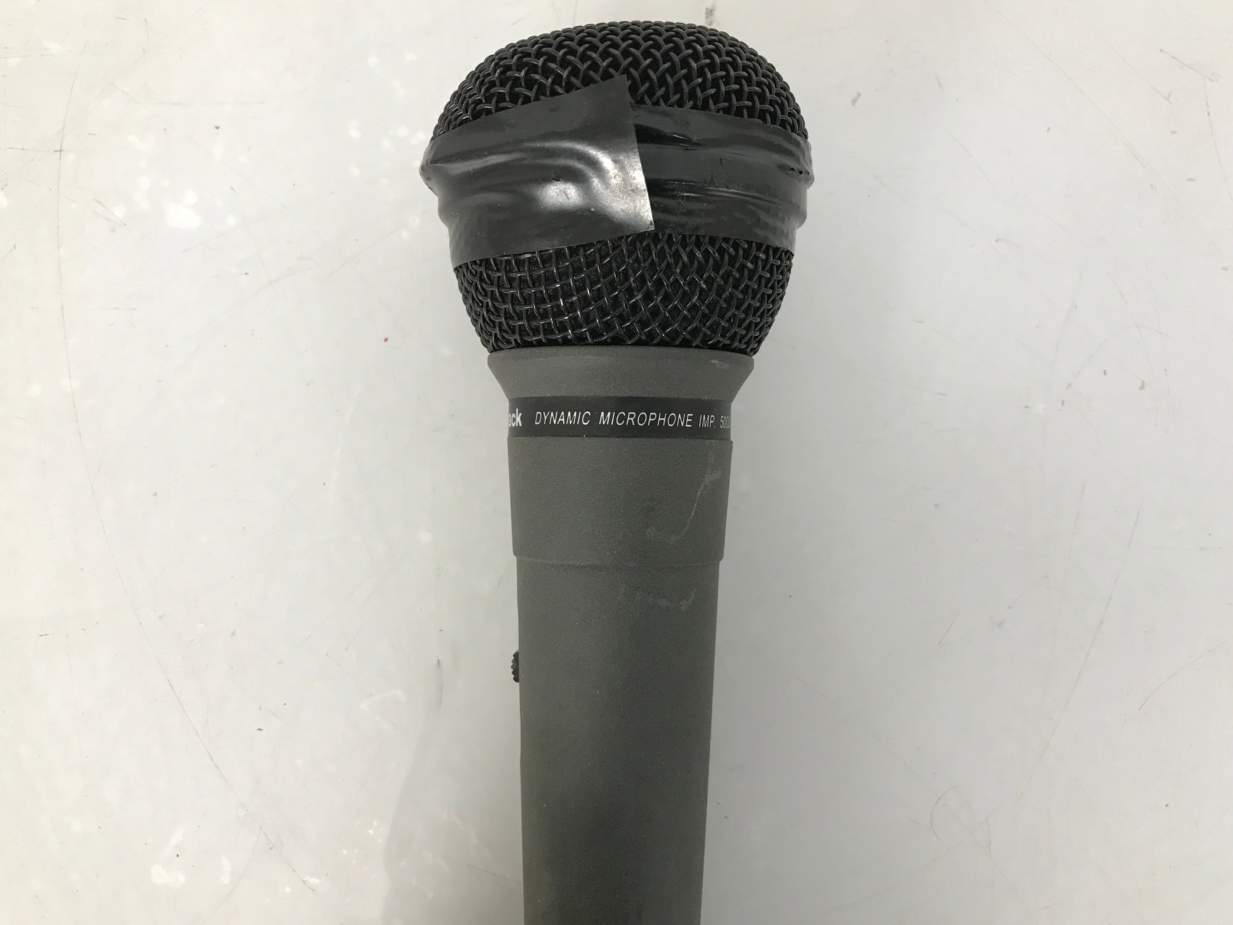RadioShack 33-3018 Unidirectional Dynamic Microphone