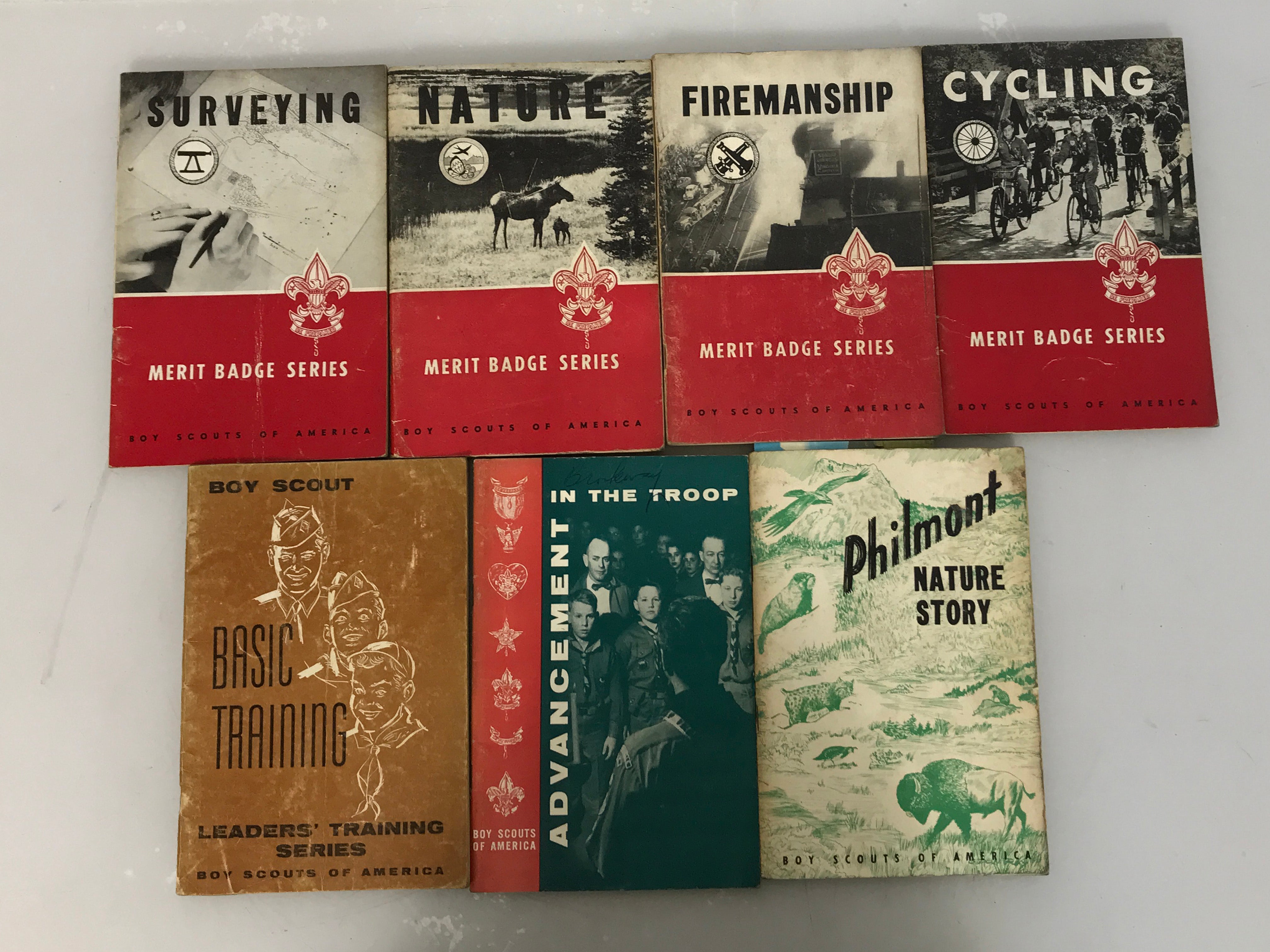 Lot of 7 Vintage Boy Scouts of America Merit Badge Series and Training Booklets 1942-1965 SC